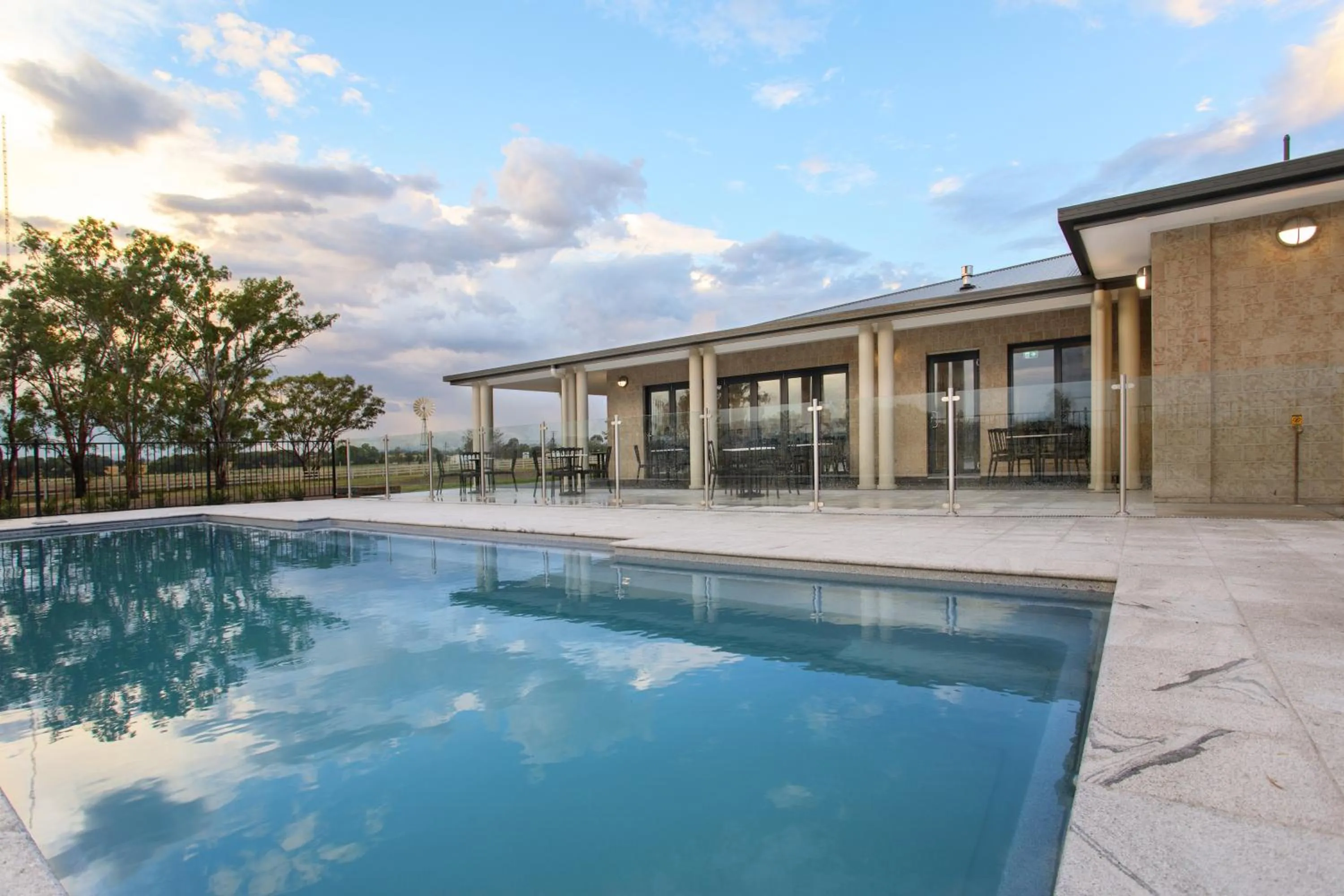 Swimming pool in Stockmans Motel