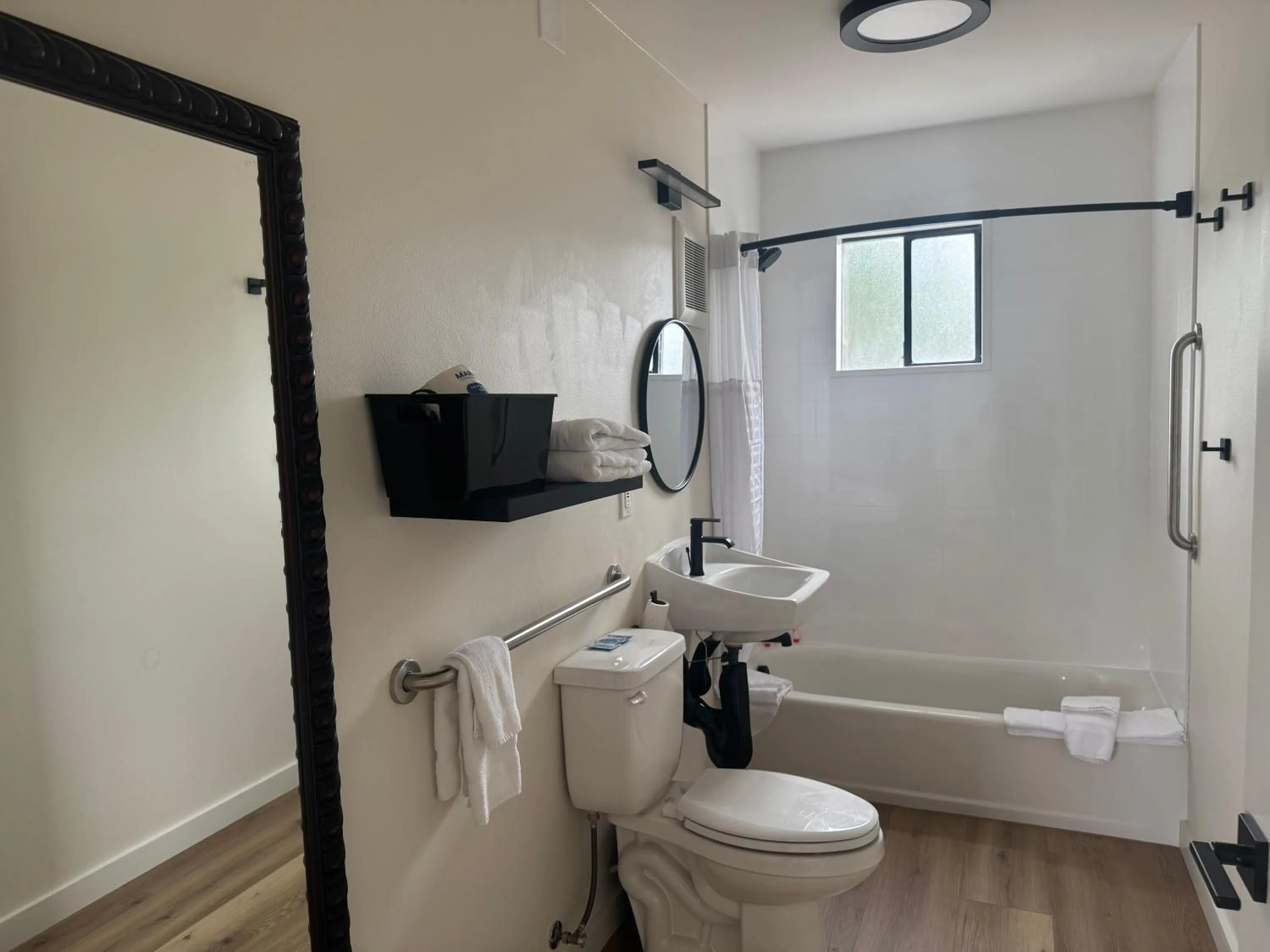 Richland Inn and Suites