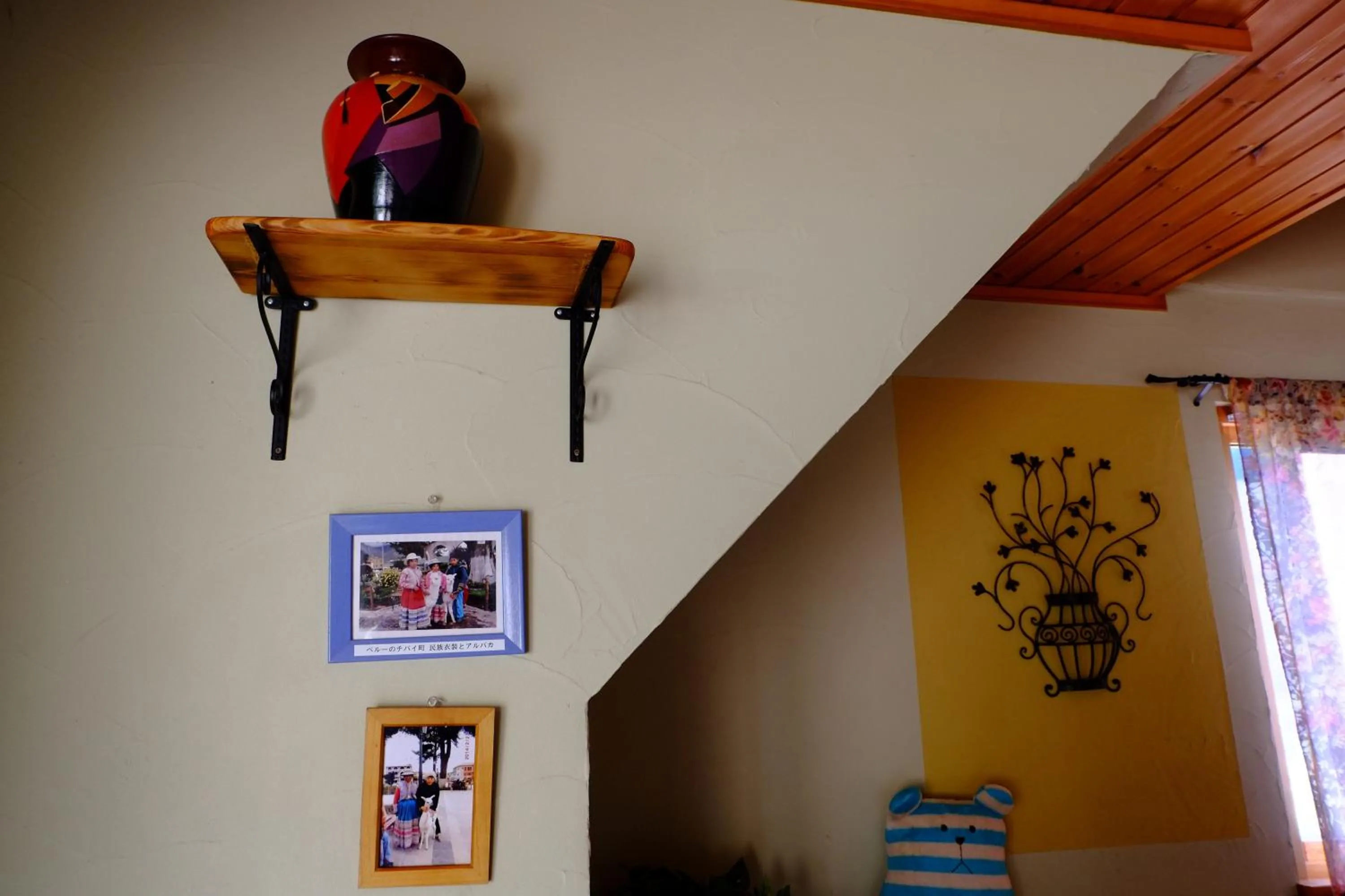 Decorative detail in La Posada