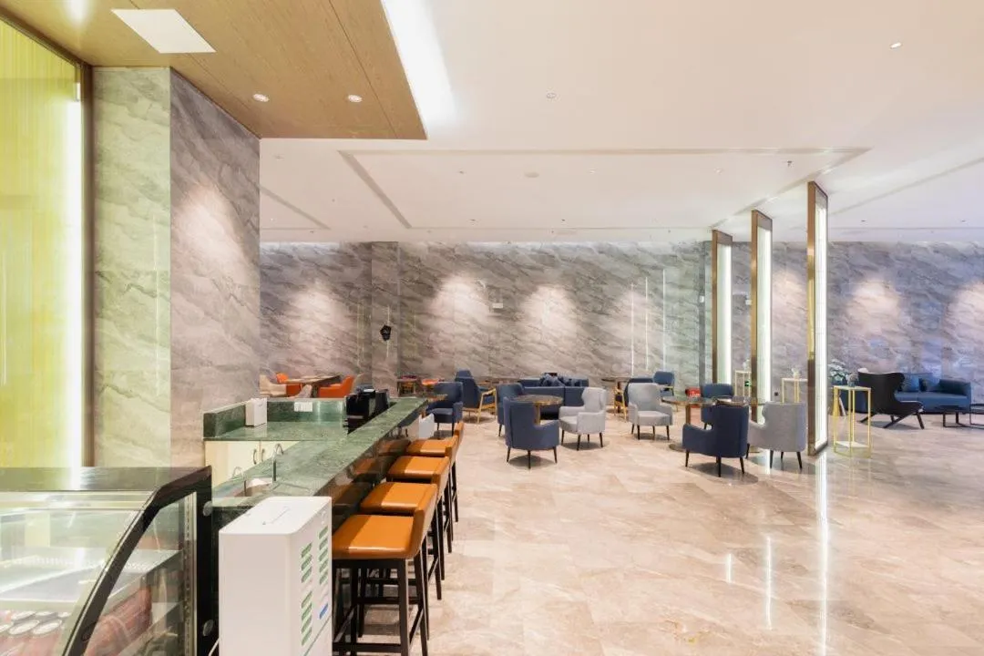 Restaurant/places to eat in Echarm Hotel Haikou