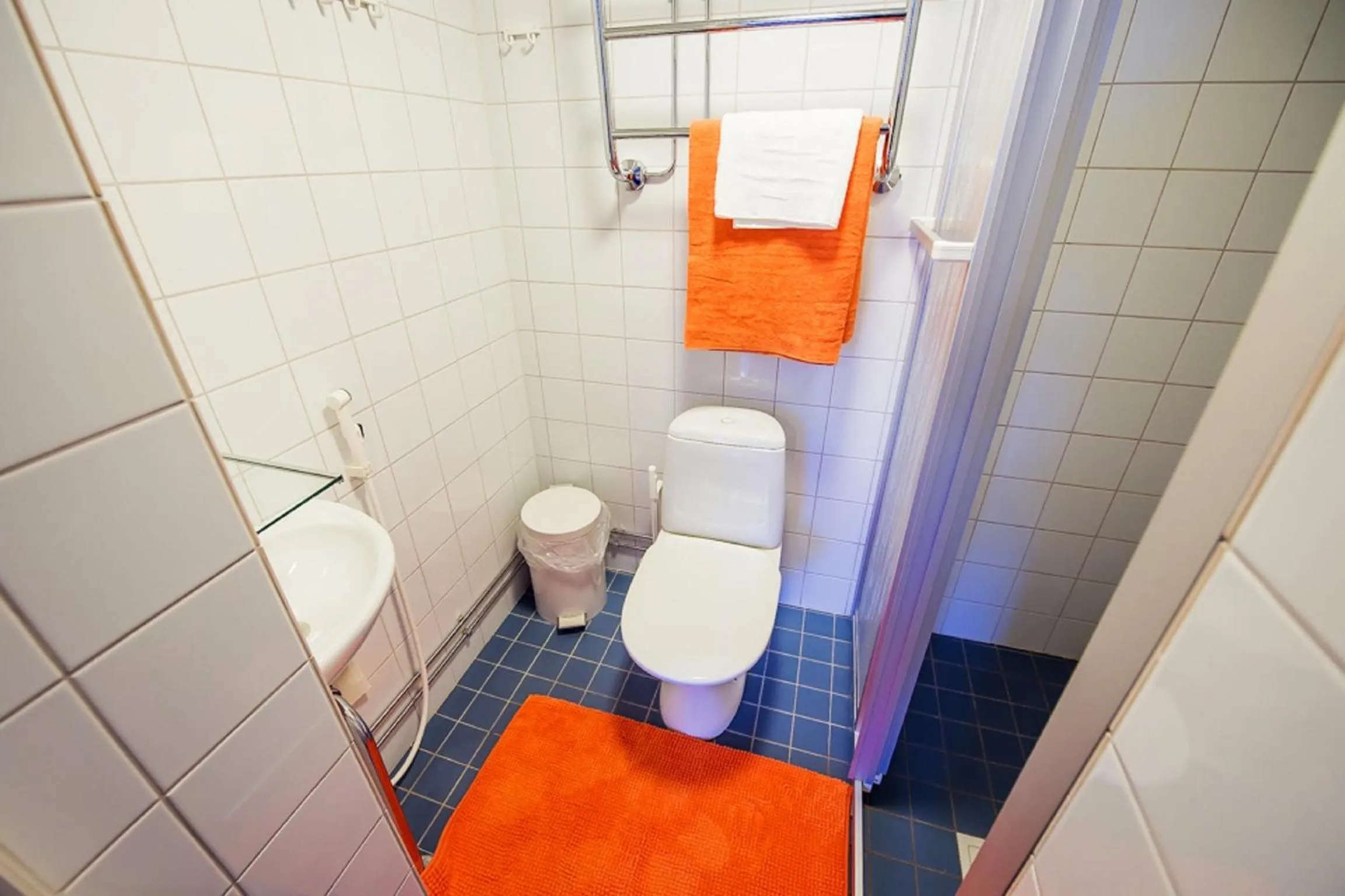 Toilet in Forenom Hostel Espoo Otaniemi