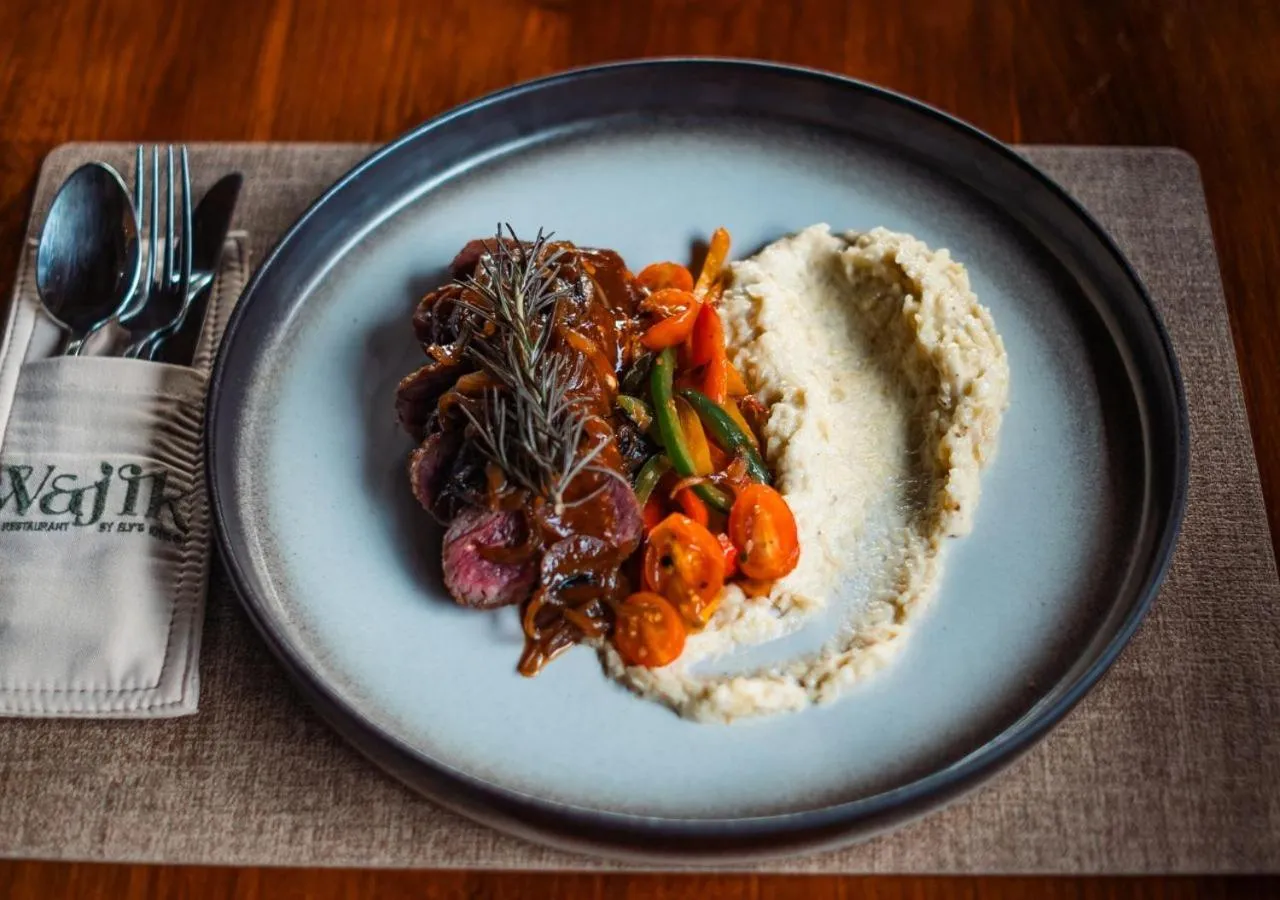 Food in Unagi Wooden Villas by Emana