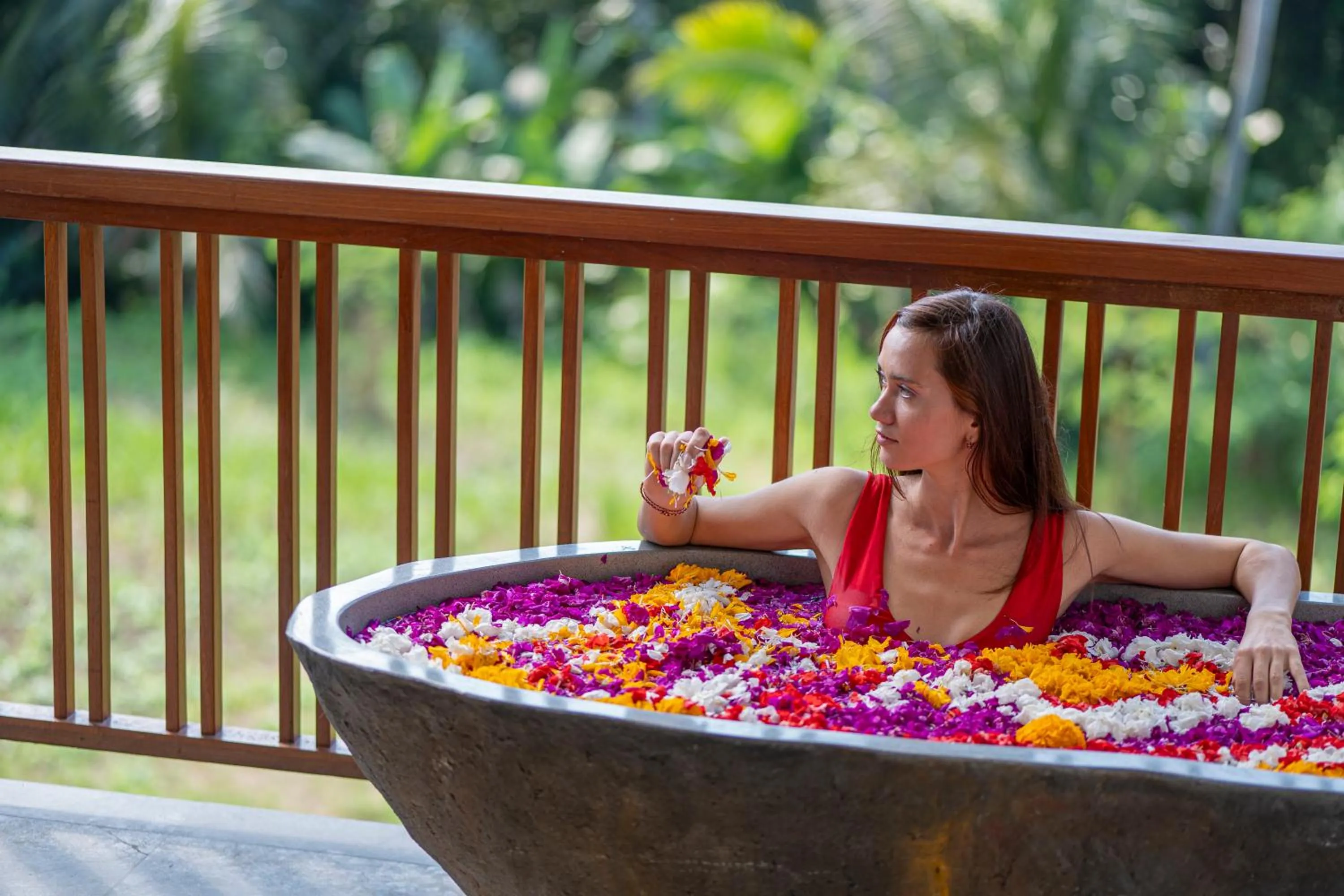 Bath in Unagi Wooden Villas by Emana