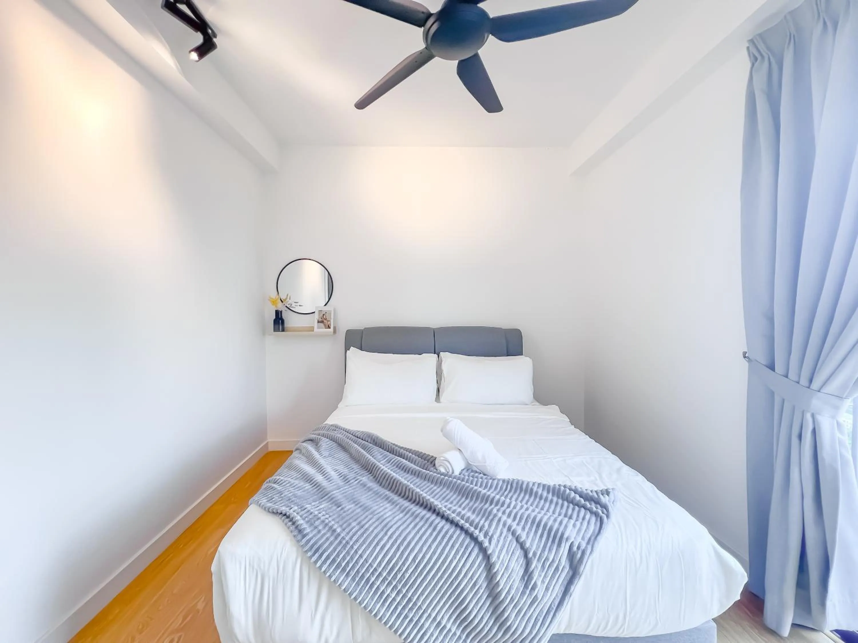 Bed in Edumetro @ Subang Jaya by Manhattan Group