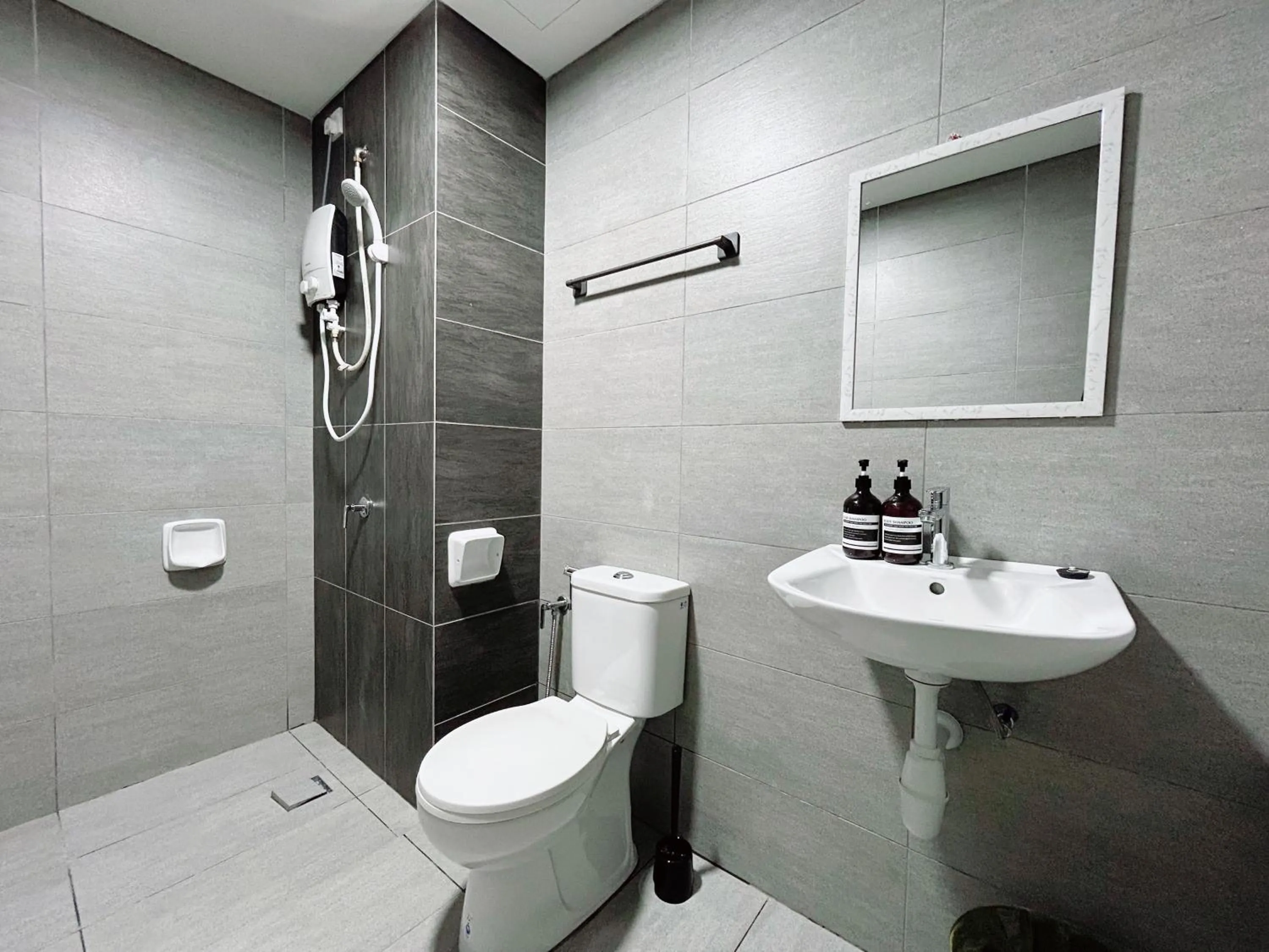 Edumetro @ Subang Jaya by Manhattan Group