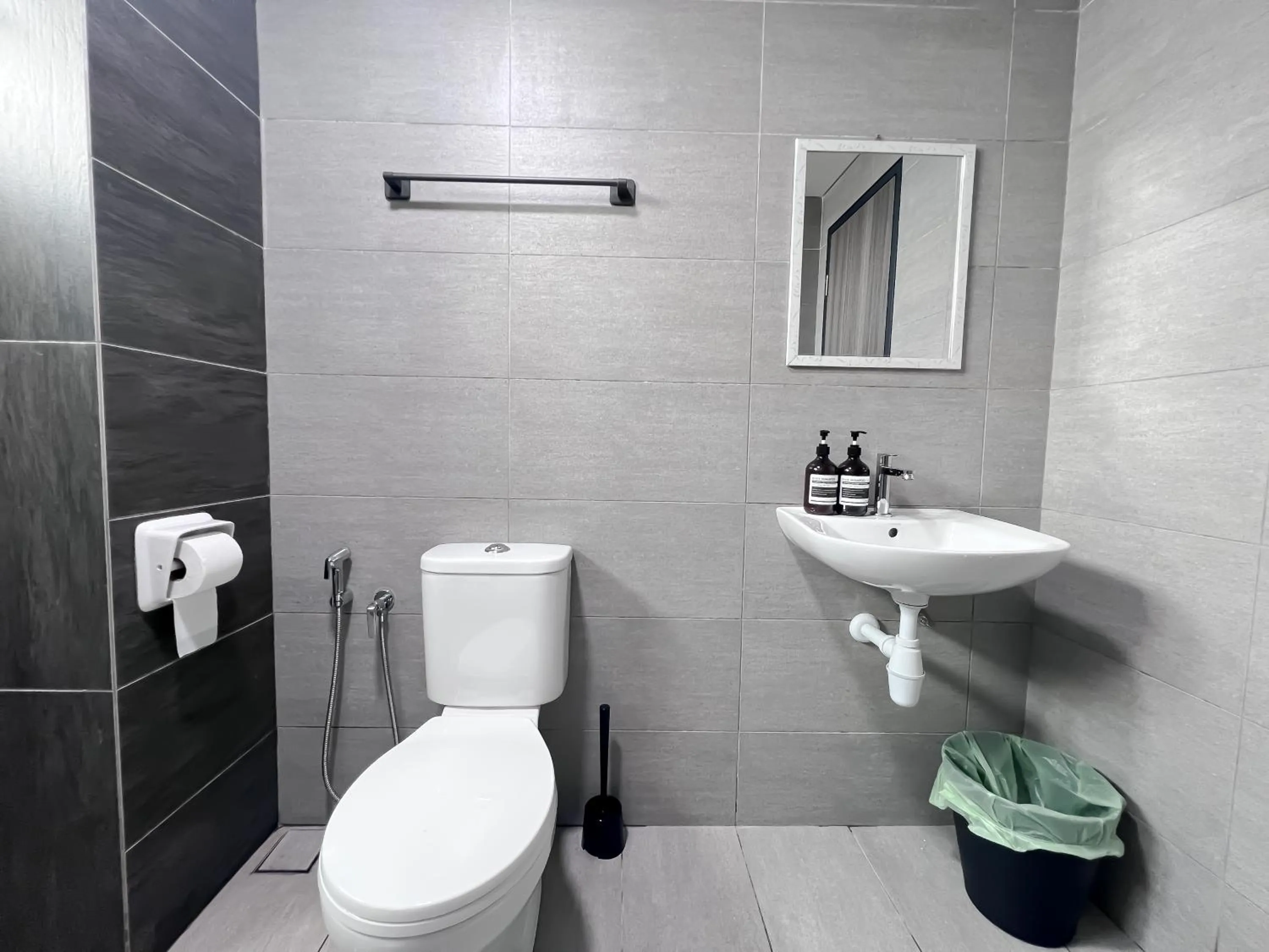 Edumetro @ Subang Jaya by Manhattan Group