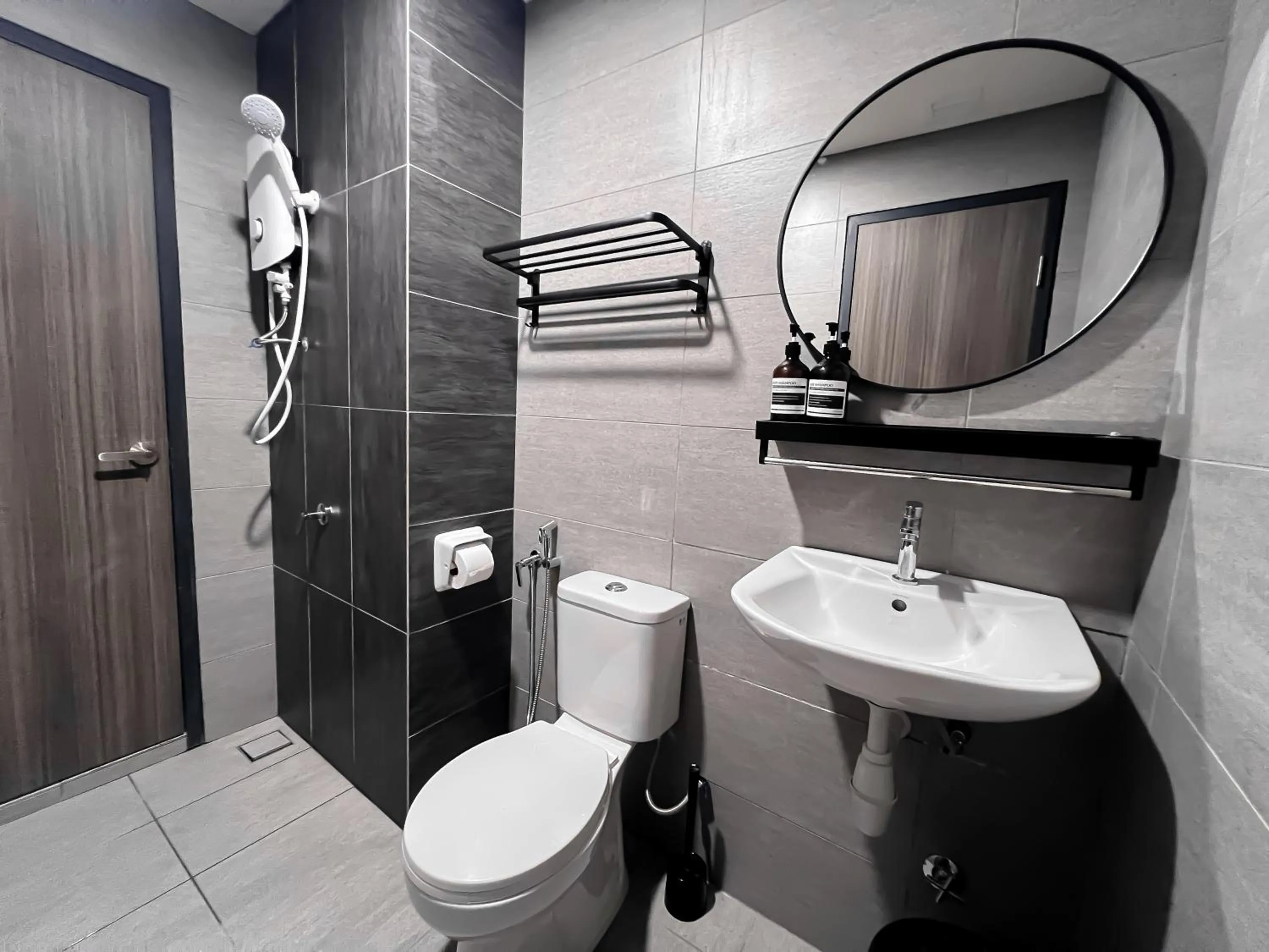 Edumetro @ Subang Jaya by Manhattan Group