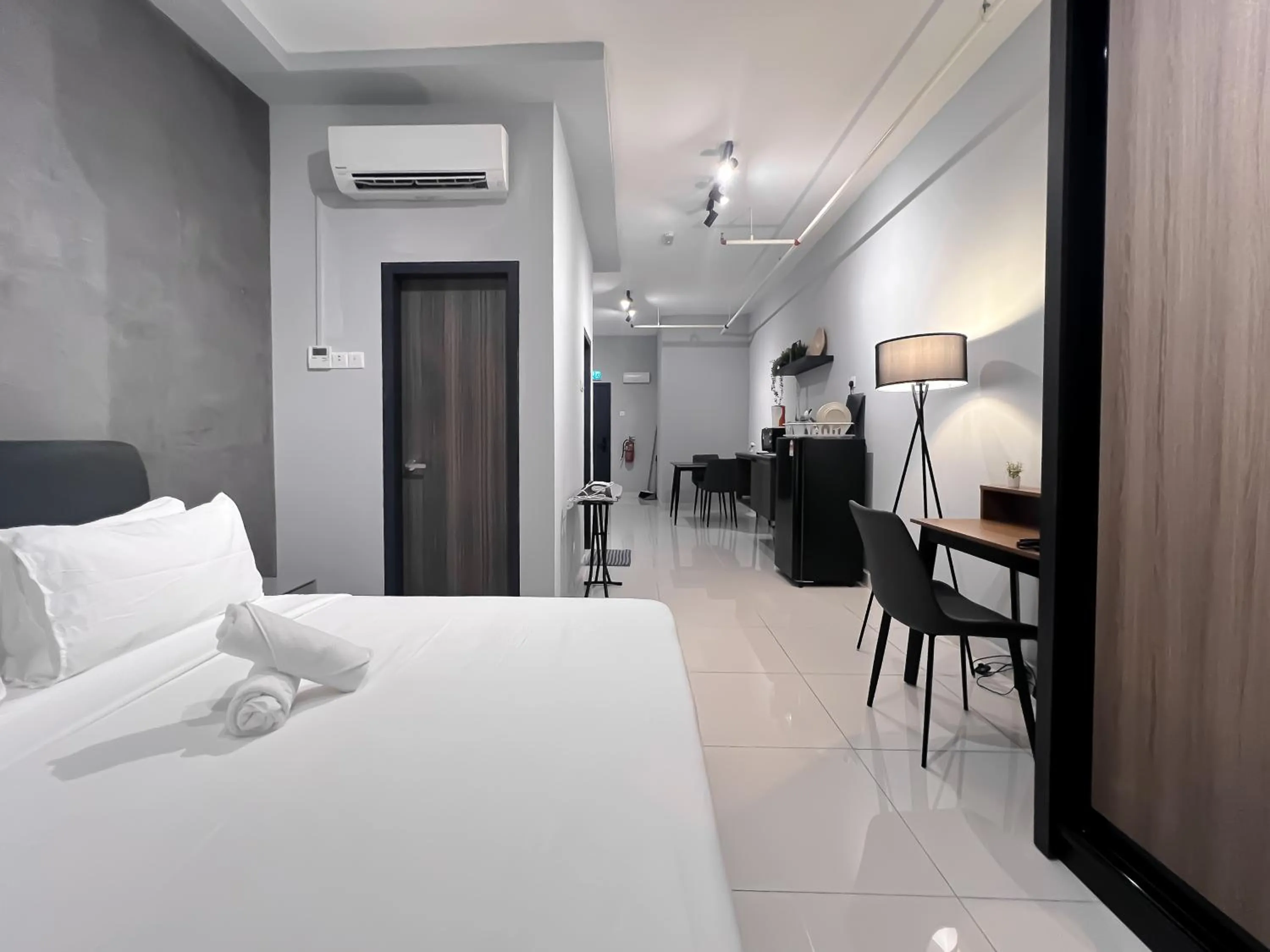 Bed in Edumetro @ Subang Jaya by Manhattan Group