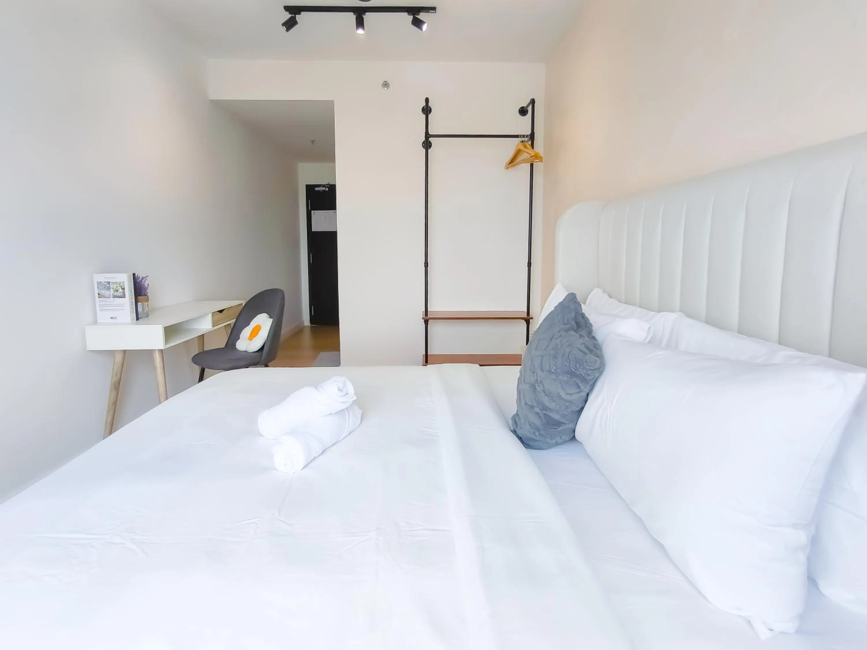 Bed in Edumetro @ Subang Jaya by Manhattan Group