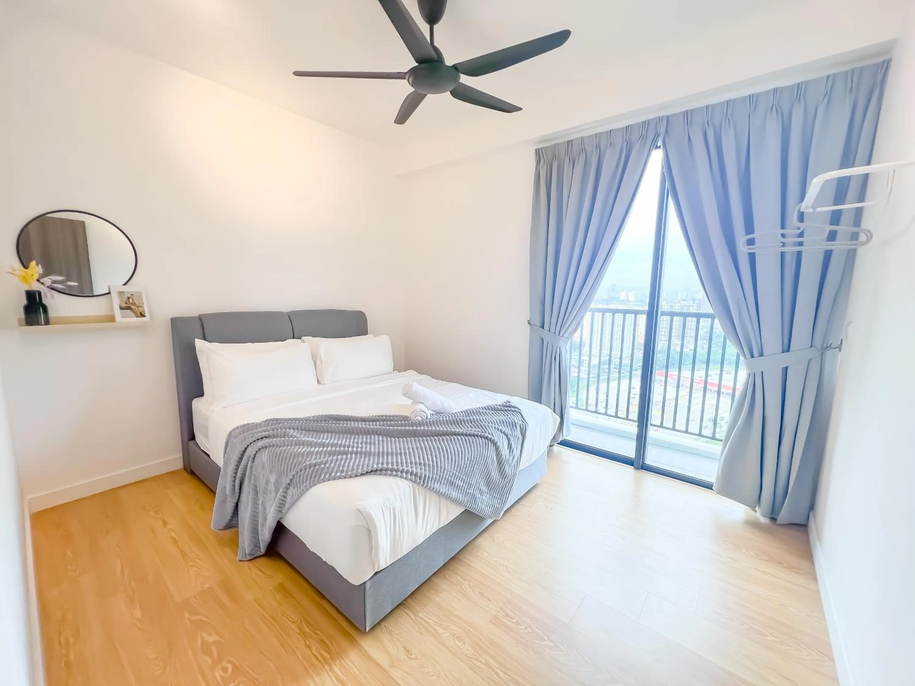 Bed in Edumetro @ Subang Jaya by Manhattan Group