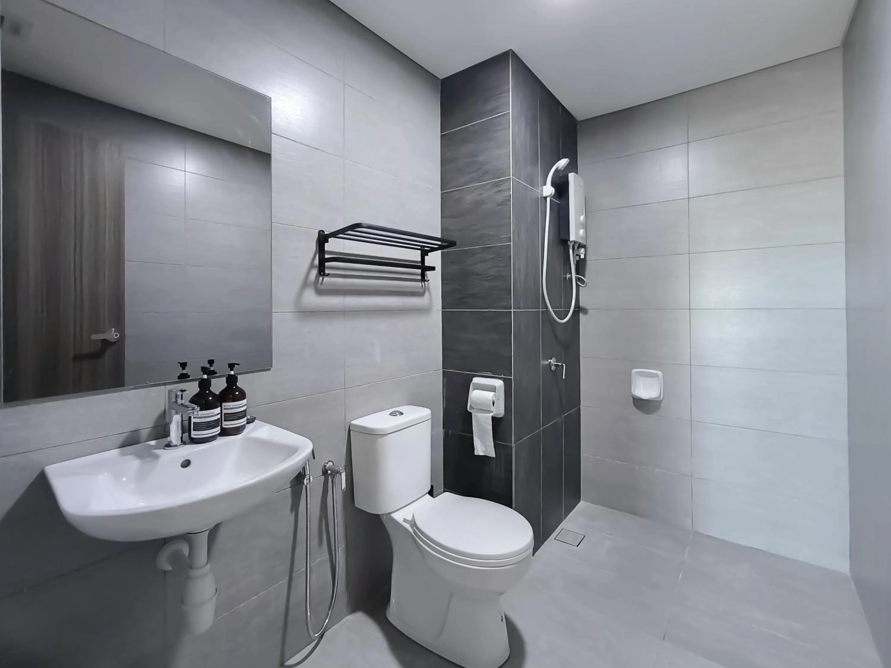 Edumetro @ Subang Jaya by Manhattan Group