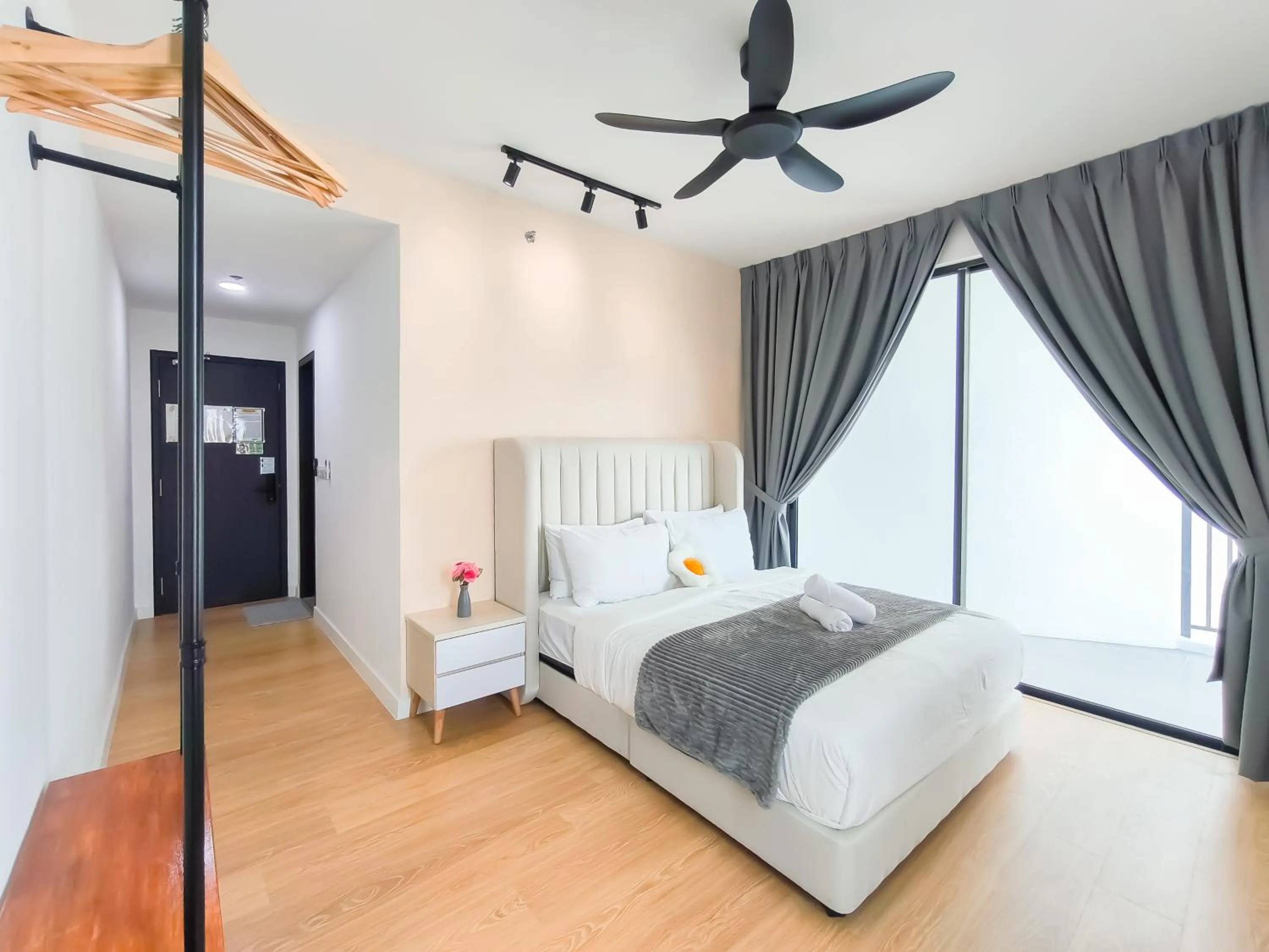 Bed in Edumetro @ Subang Jaya by Manhattan Group