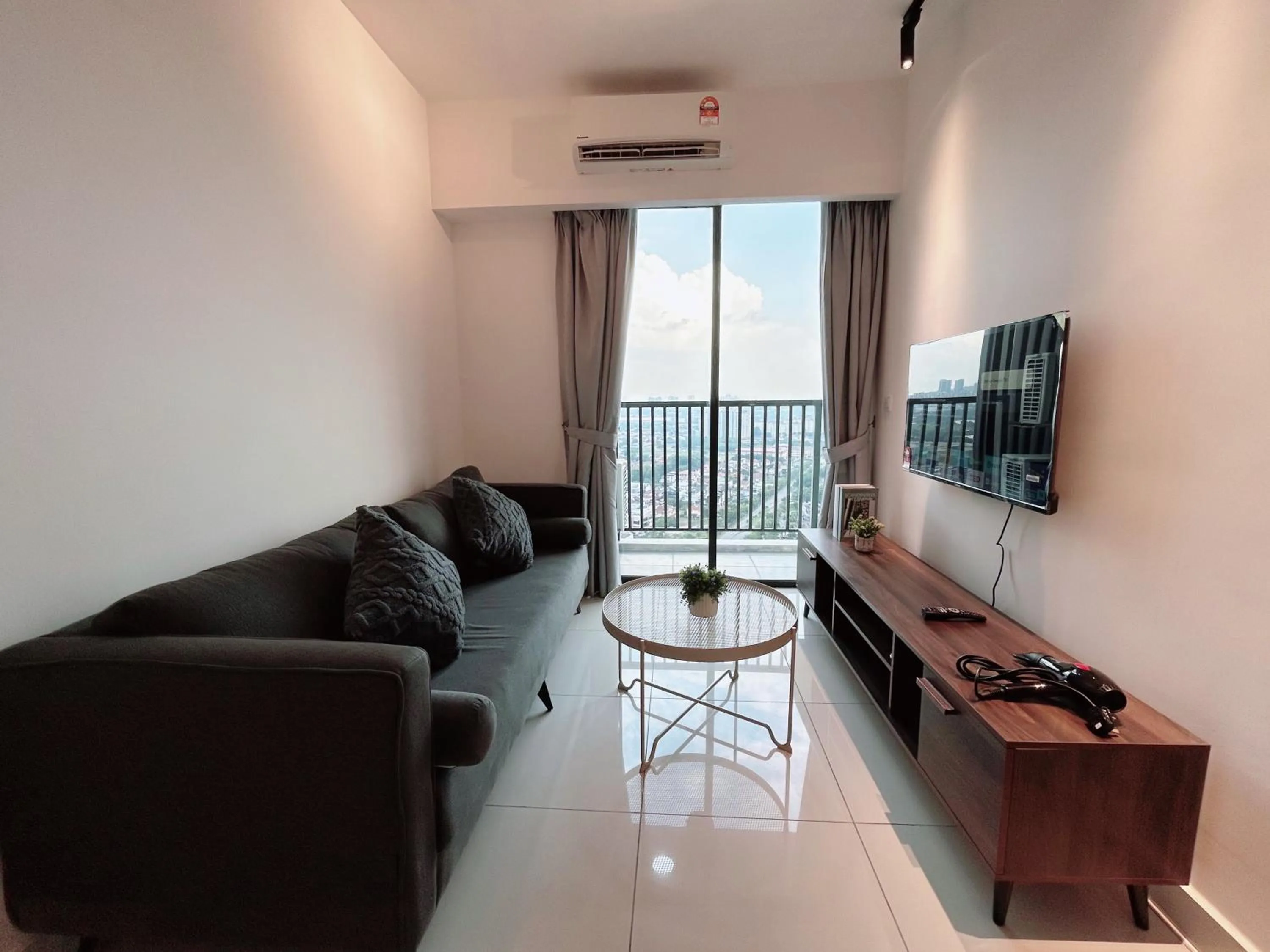 Edumetro @ Subang Jaya by Manhattan Group