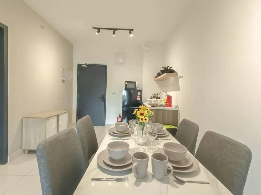 Edumetro @ Subang Jaya by Manhattan Group