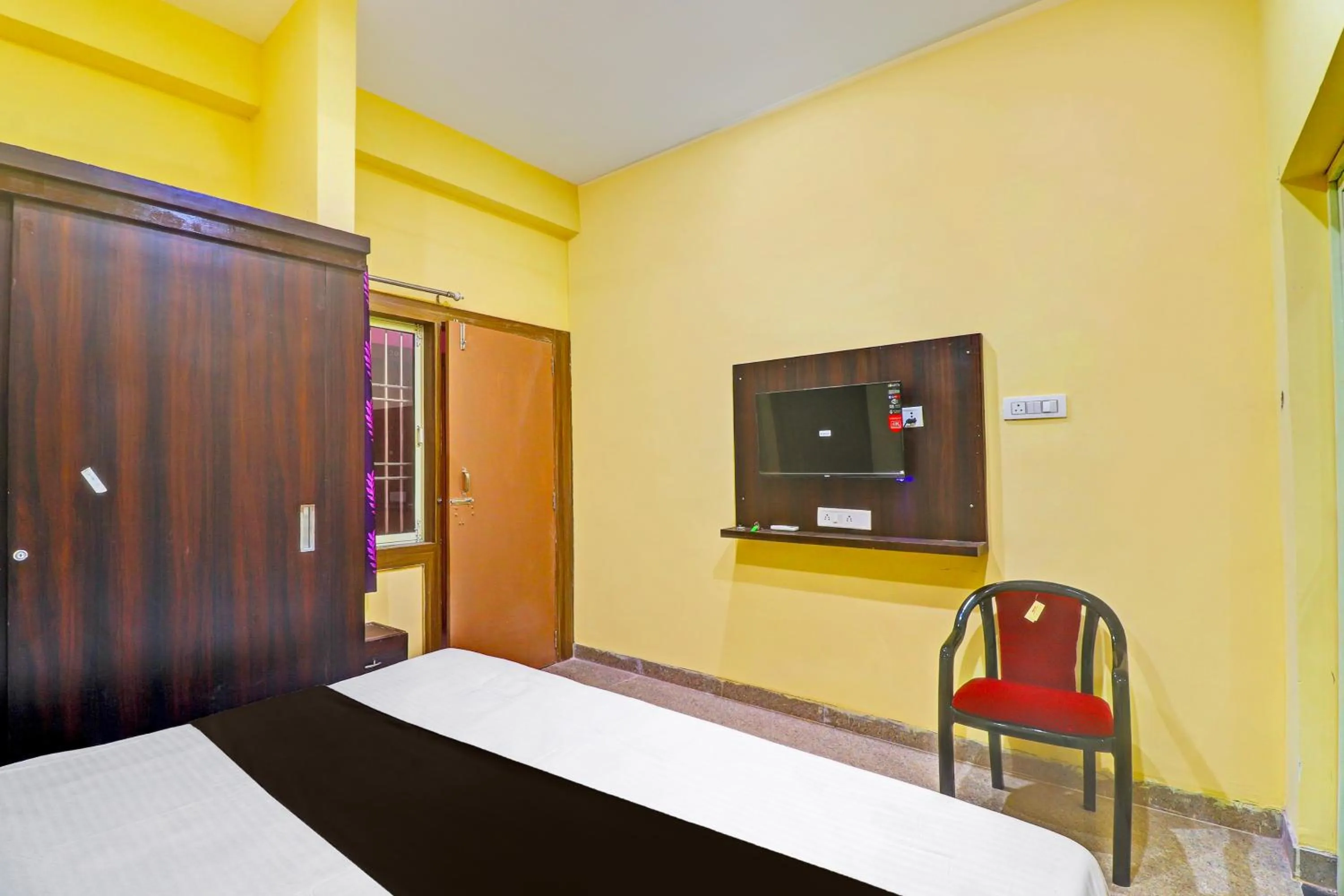 Bedroom, Bed in Hotel O Heaven Inn