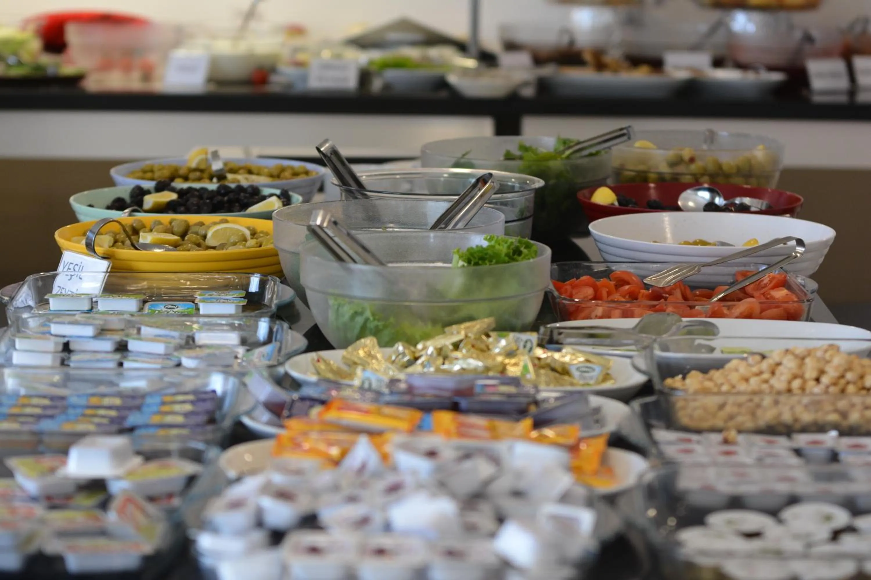 Restaurant/places to eat in Ahsaray Hotel