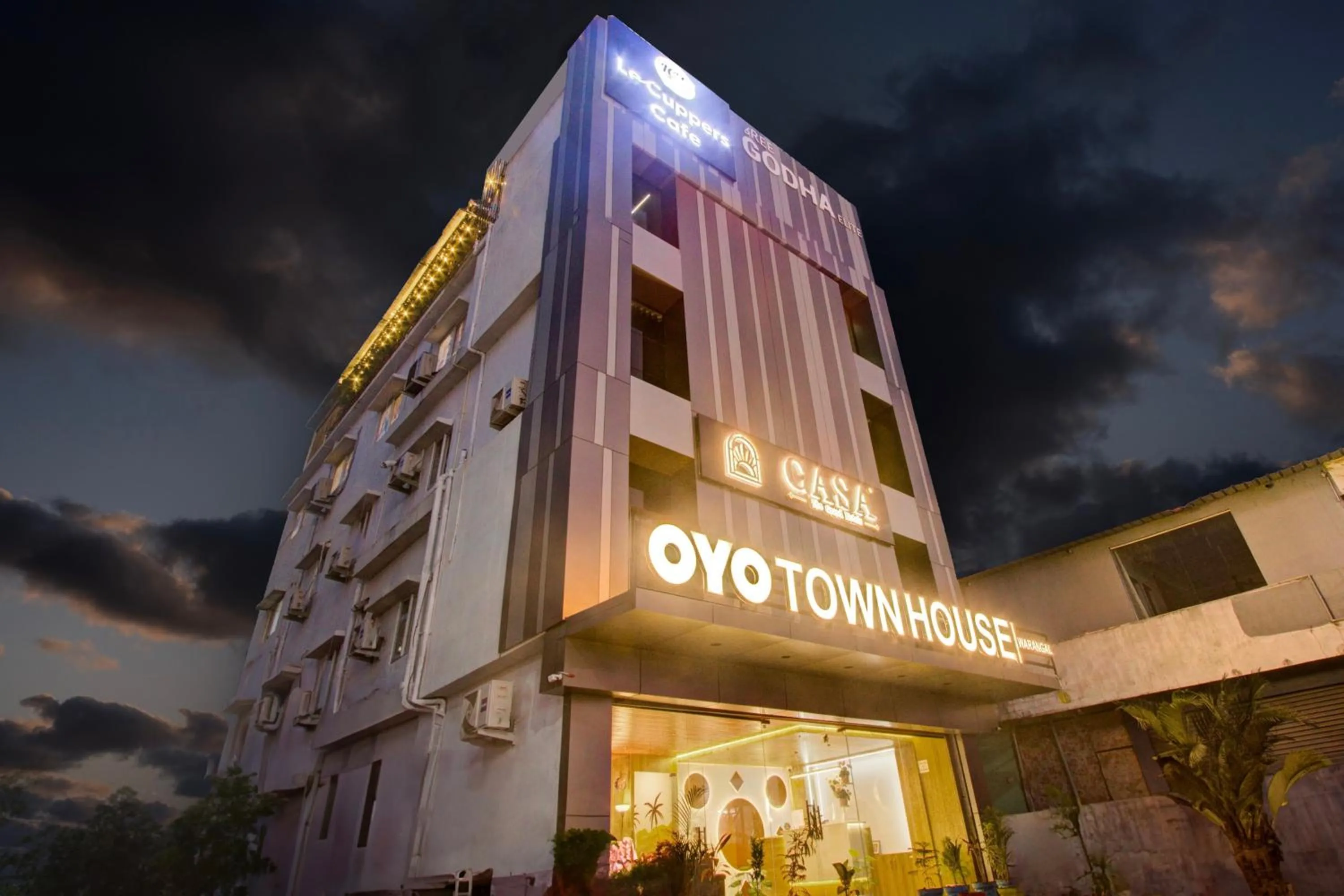 Facade/entrance in Townhouse Casa Grand