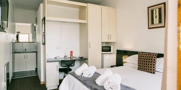 Photo of the whole room, Bed in Pennylane Guest House