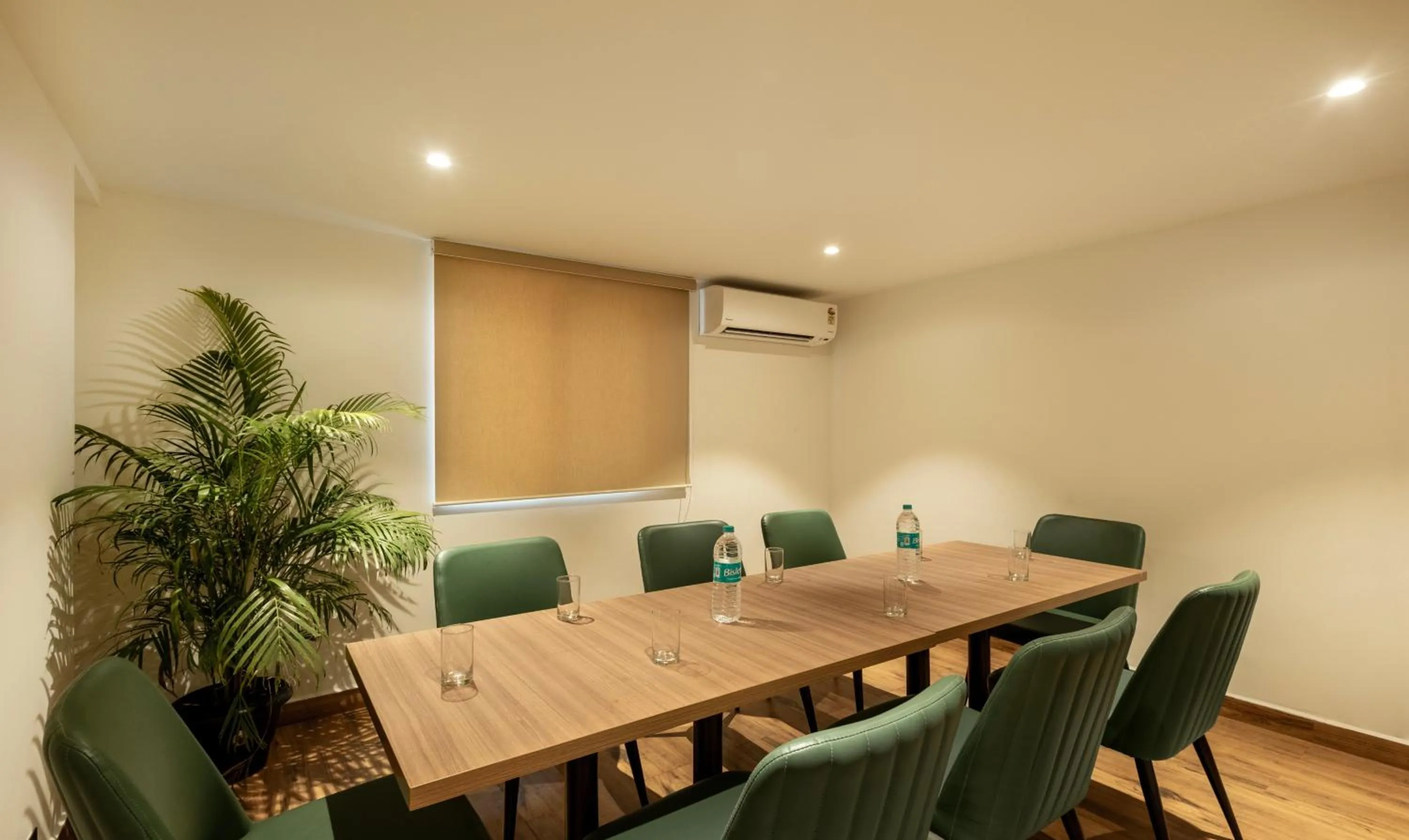 Banquet/Function facilities in Treebo Premium Vapr Ashok Nagar