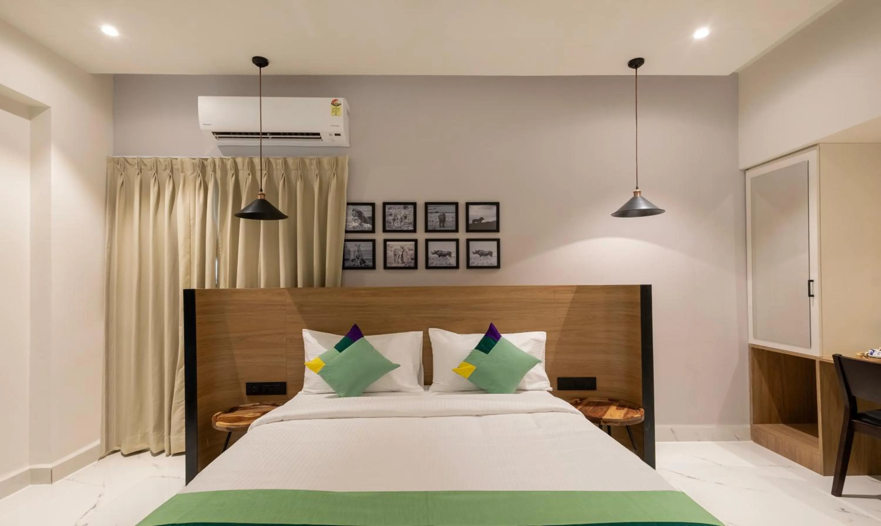 Bedroom, Bed in Treebo Premium Vapr Ashok Nagar
