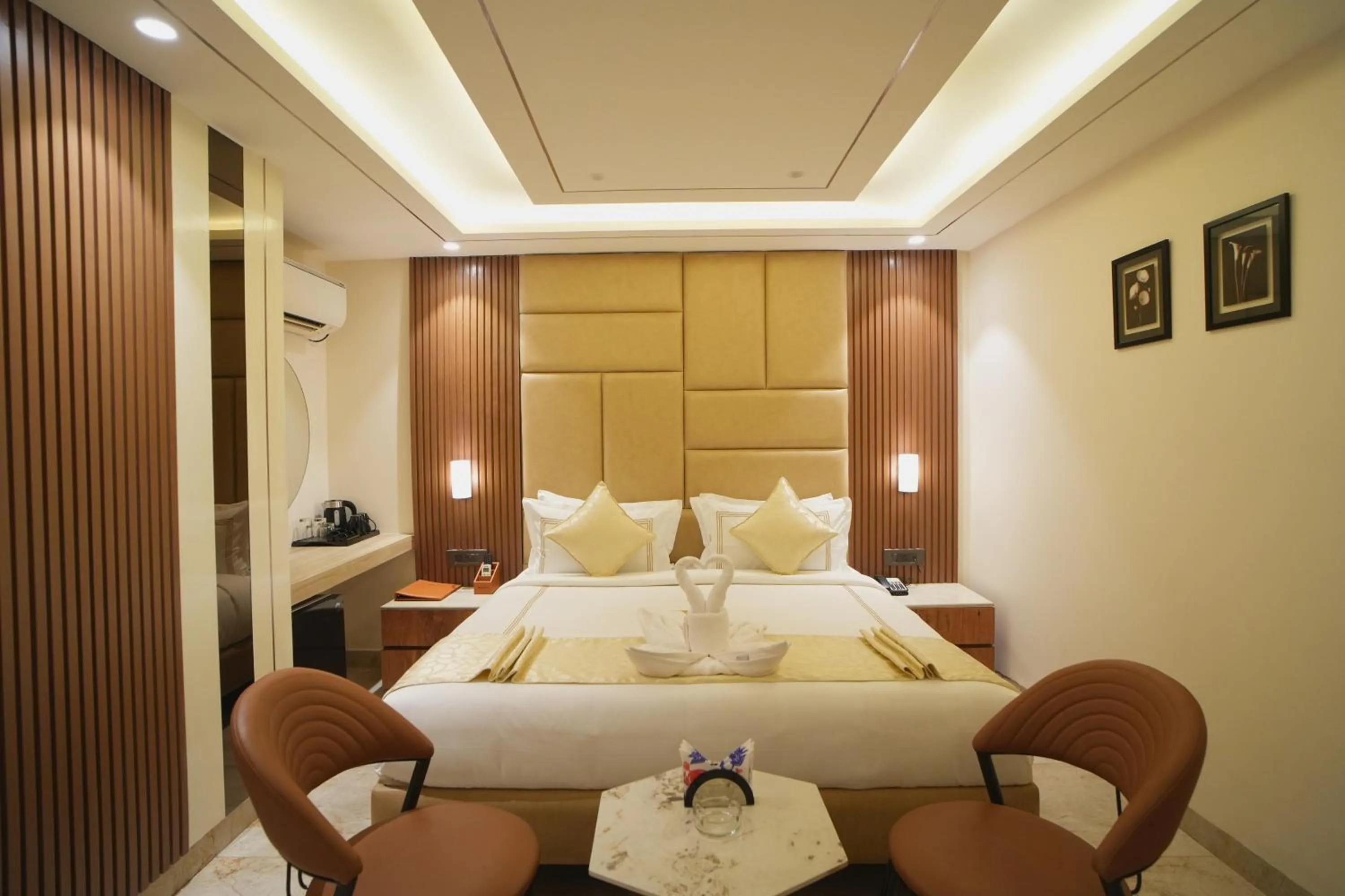 Bed in Oriva Vinflora Residency Nr LV Prasad Hospital Banjara Hills