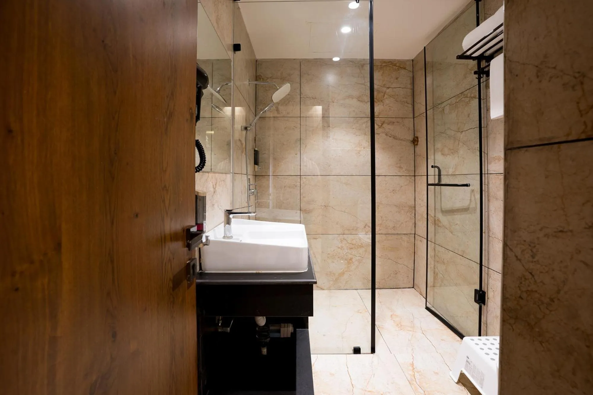 Shower in Oriva Vinflora Residency Nr LV Prasad Hospital Banjara Hills