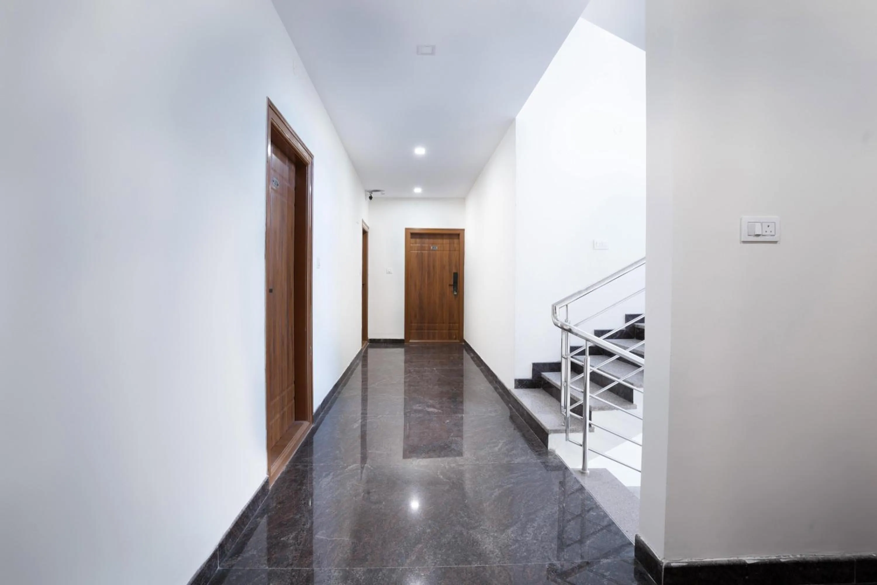 Treebo Galaxy Kings Suites, Hebbal