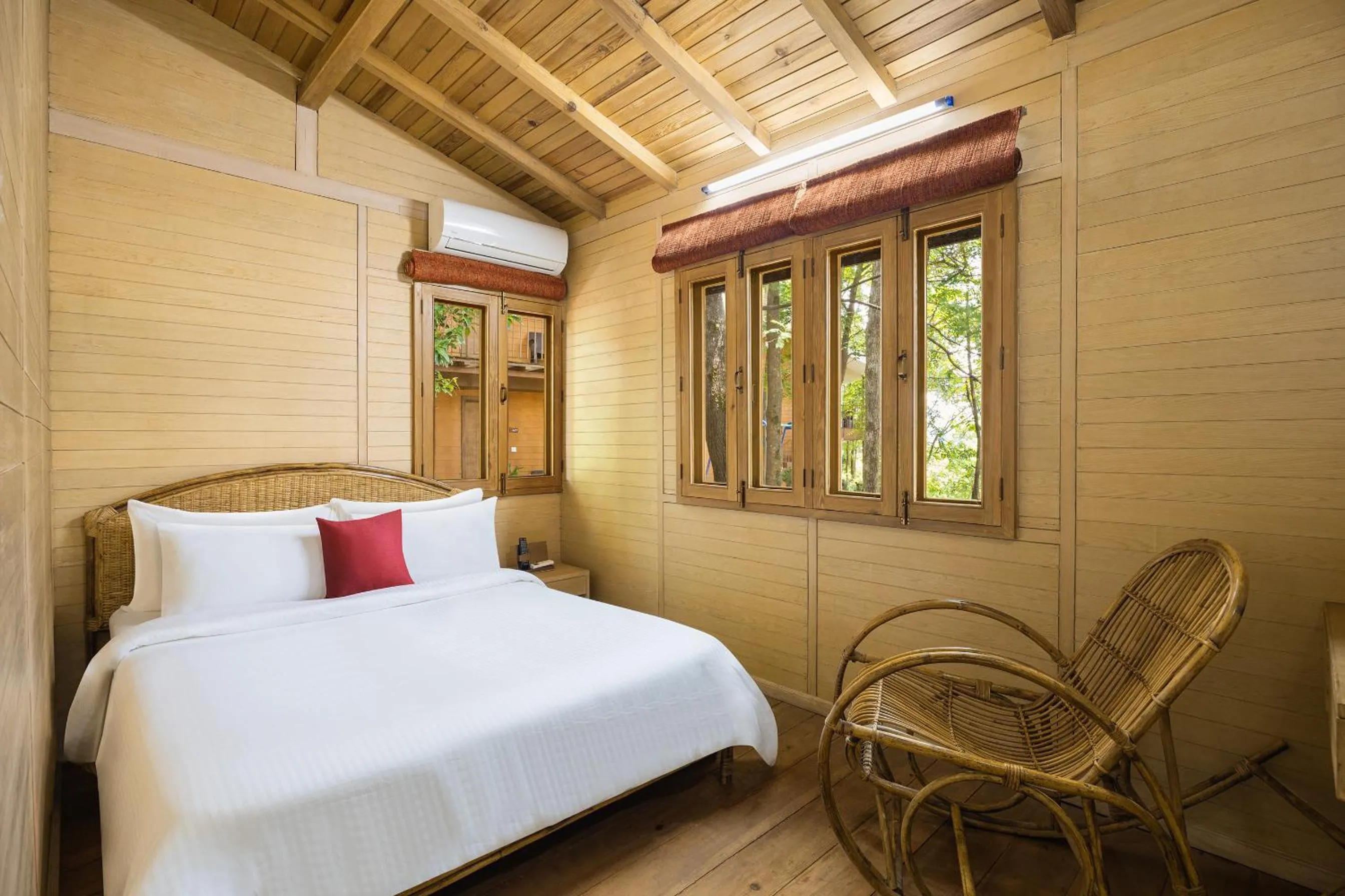 Bedroom, Bed in Fortune Resort & Wellness Spa Bhaktapur, Nepal - Member ITC Hotels' Group