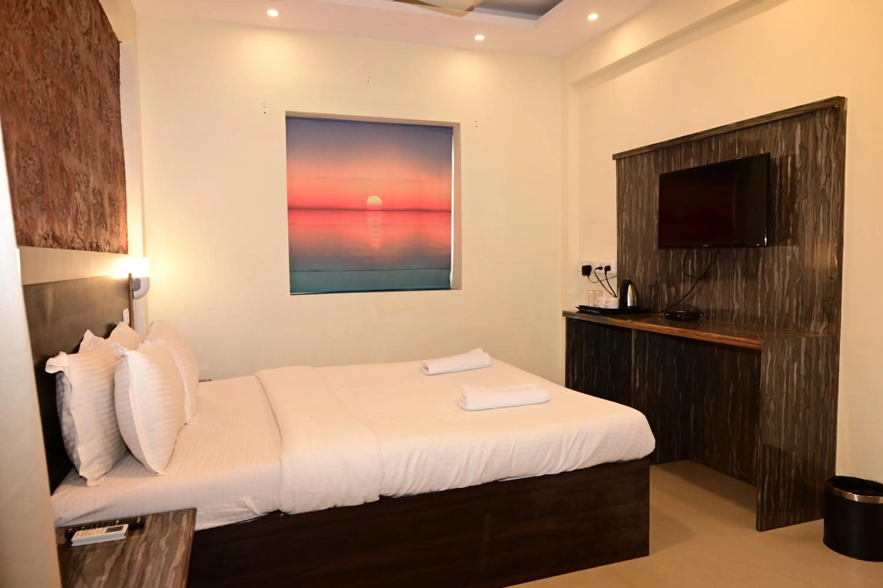 Bed in Daksh Elite Candolim, Goa
