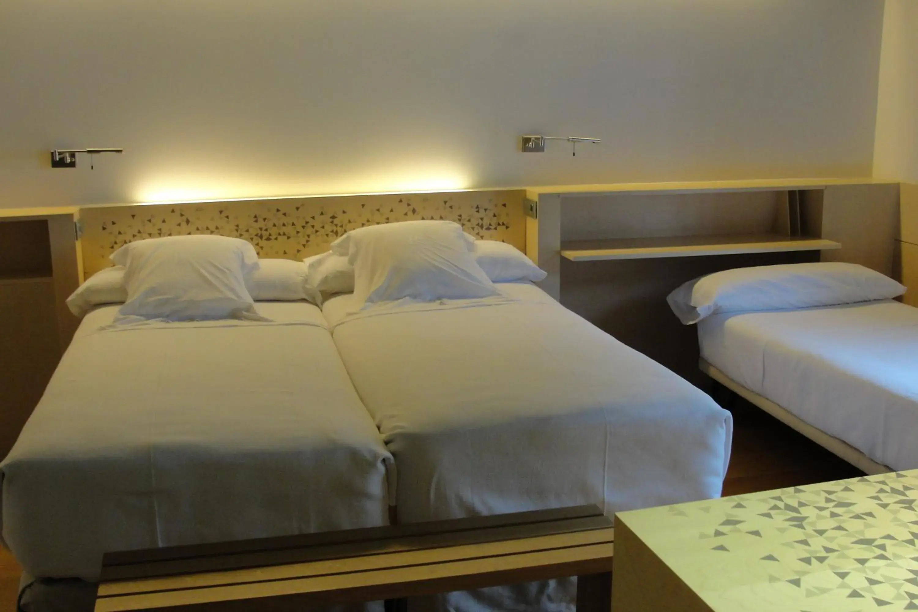 Triple Room (2 Adults + 1 Child) in Hotel Continental Balneario de Panticosa Triple Room (2 Adults + 1 Child) in Hotel Continental Balneario de Panticosa