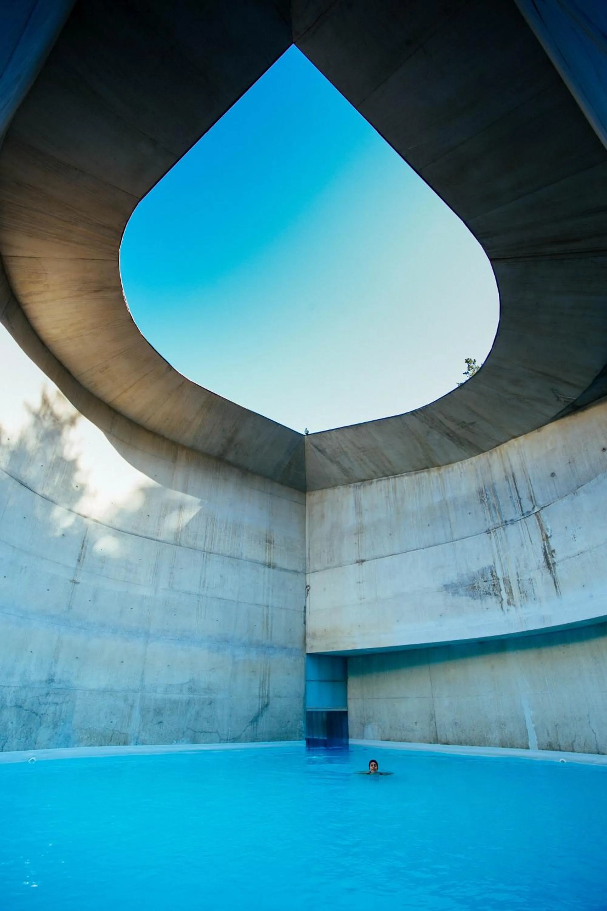 Swimming pool in Hotel Continental Balneario de Panticosa