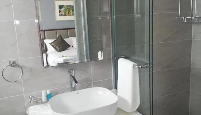 Azinnia Rivonia Guest House