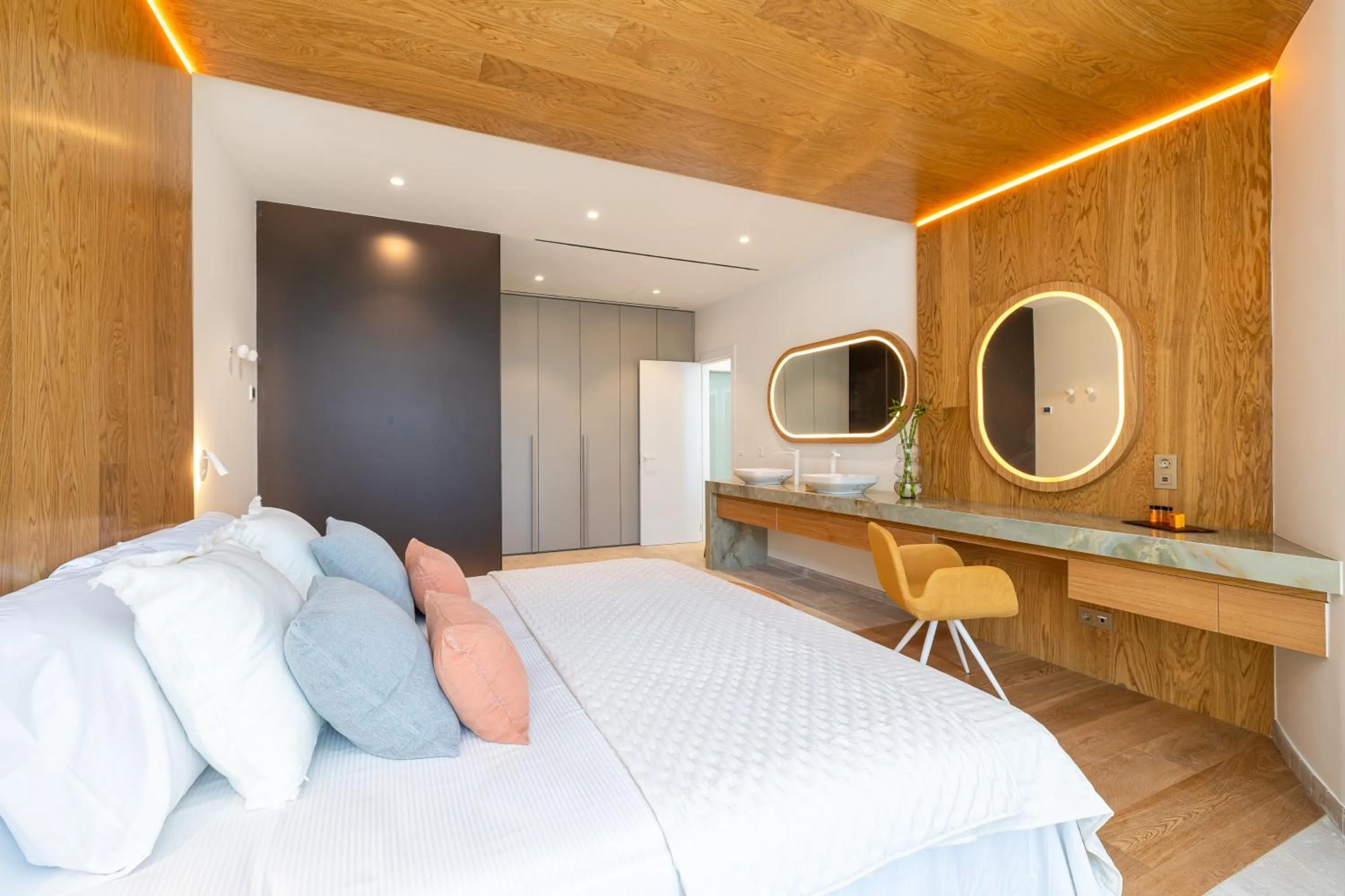 Bed in Leiro Residences - Preferred Hotels & Resorts