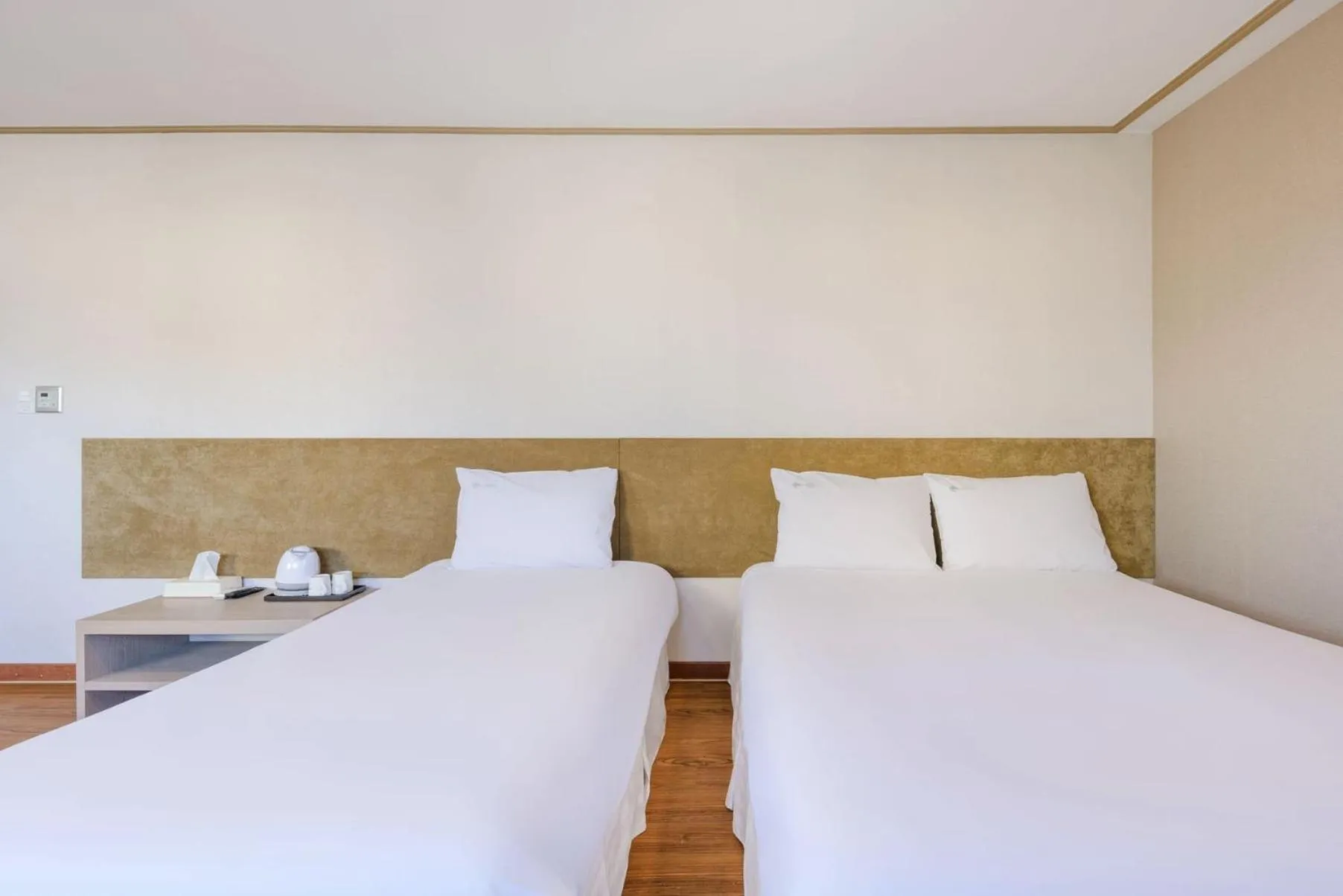 Bed in Pine Hill Hotel