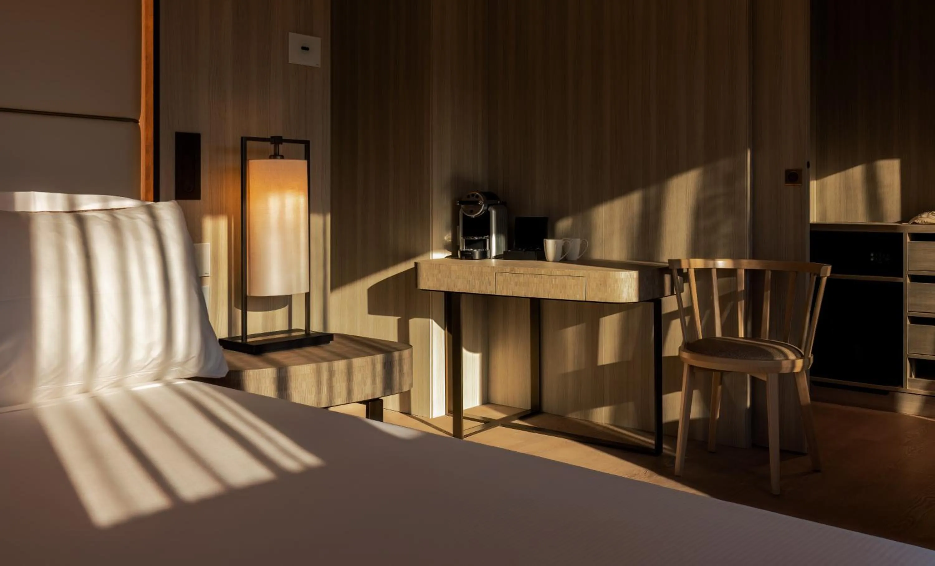 Bed in Porto Lotti Suite Hotel