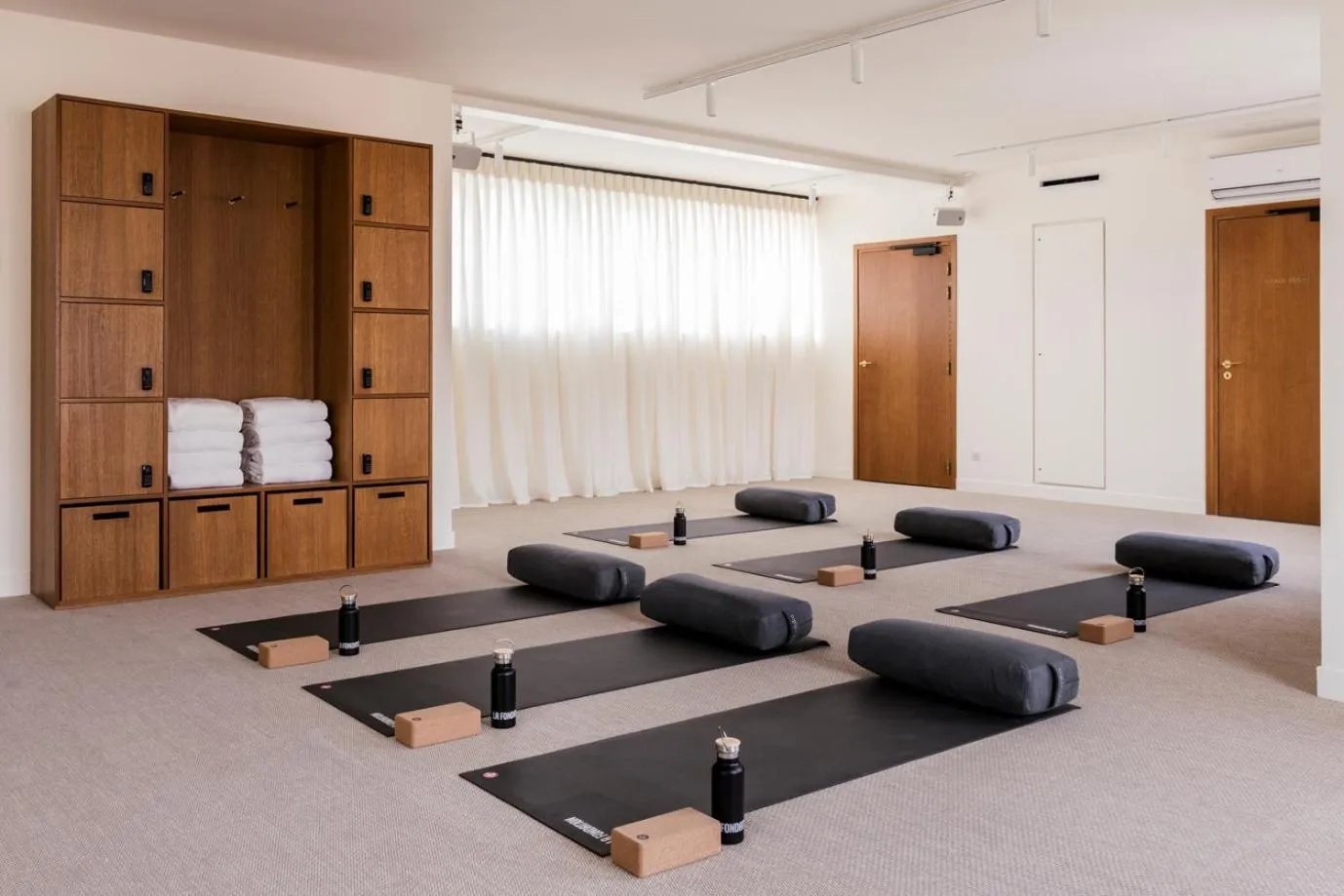 Fitness centre/facilities, Bed in La Fondation