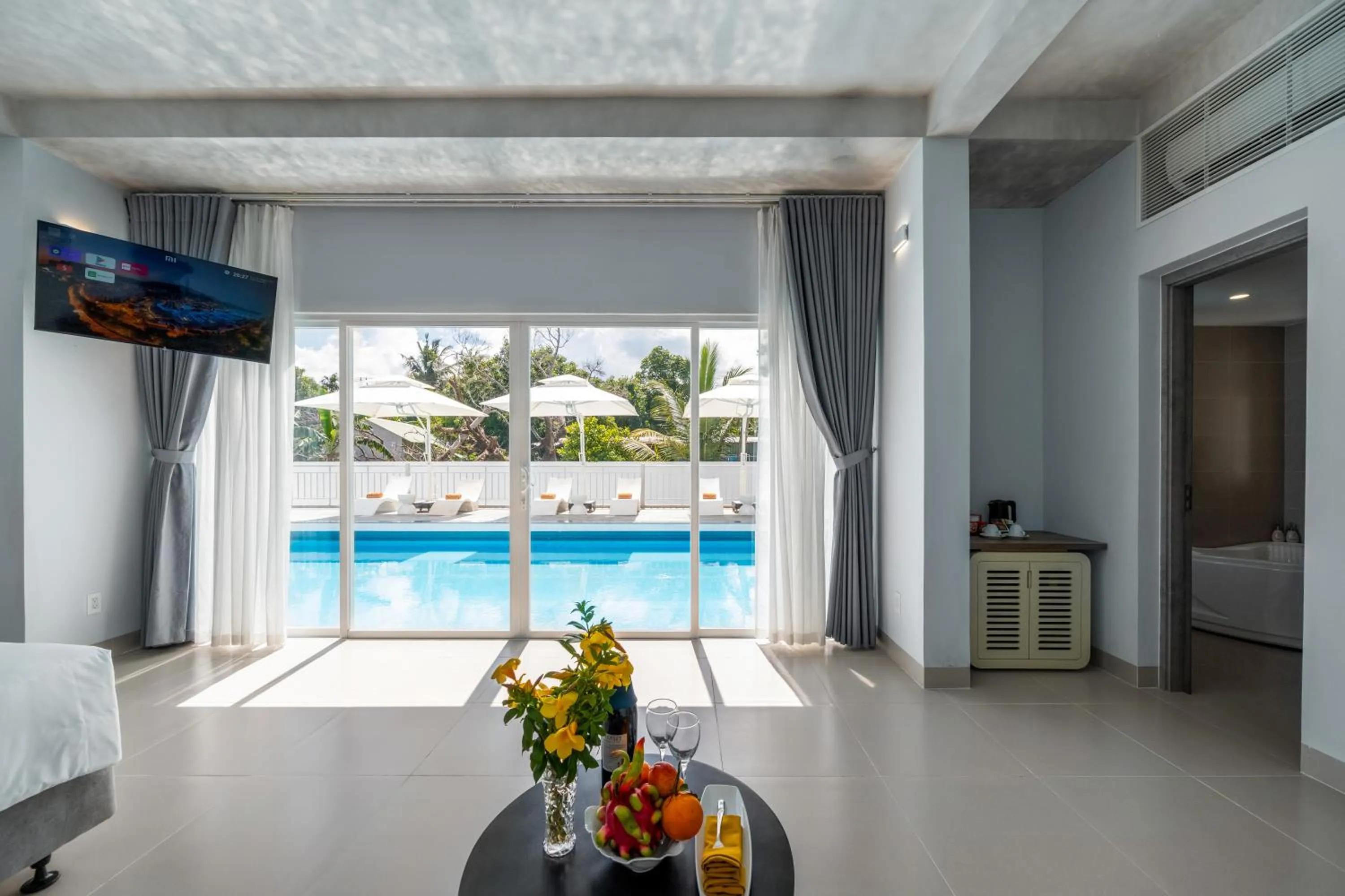 Pool view in The Up Phu Quoc