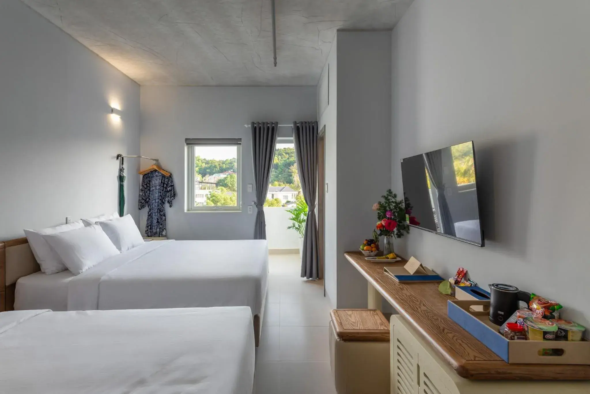 Superior Triple Room With Balcony in The Up Phu Quoc Superior Triple Room With Balcony in The Up Phu Quoc