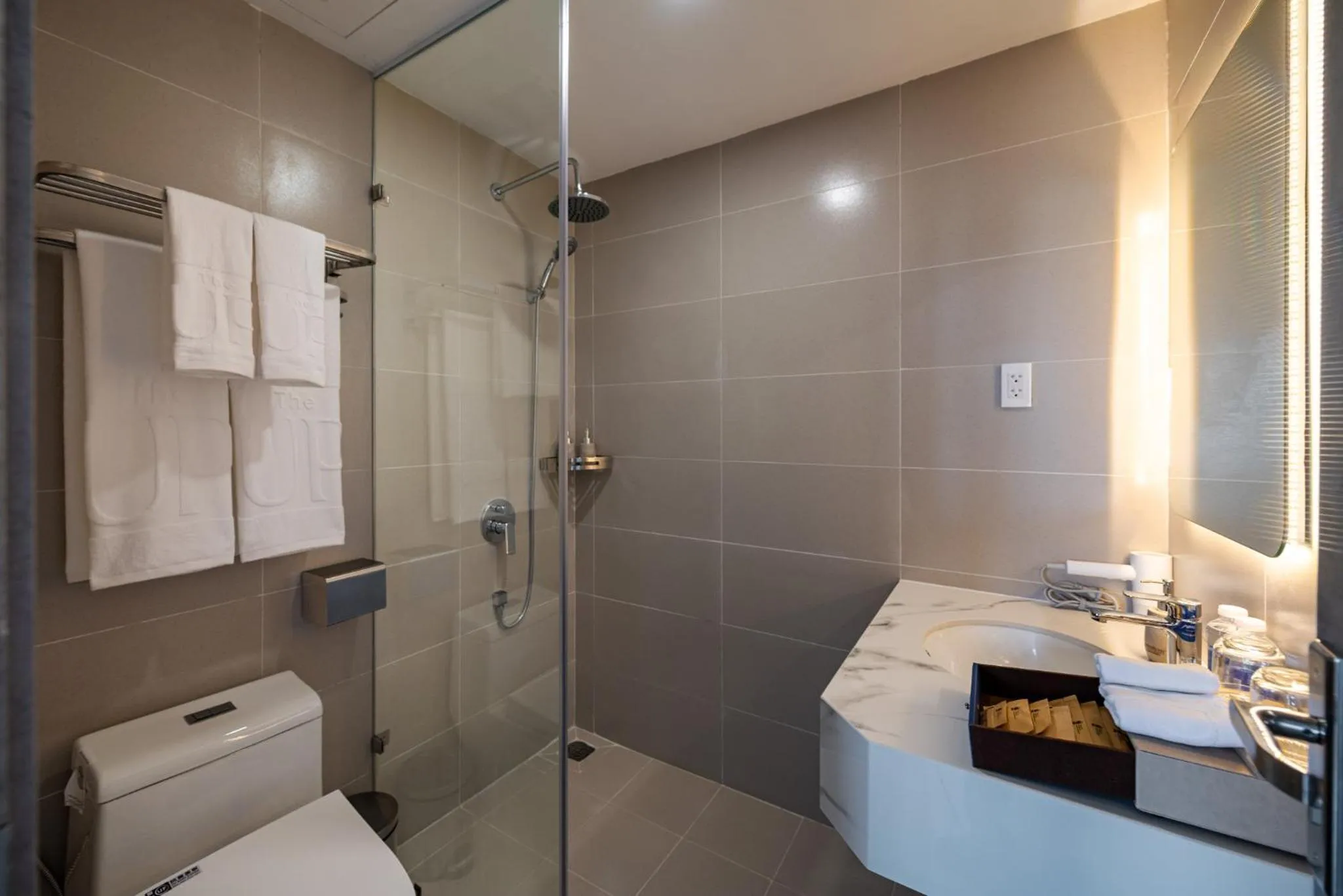 Shower in The Up Phu Quoc