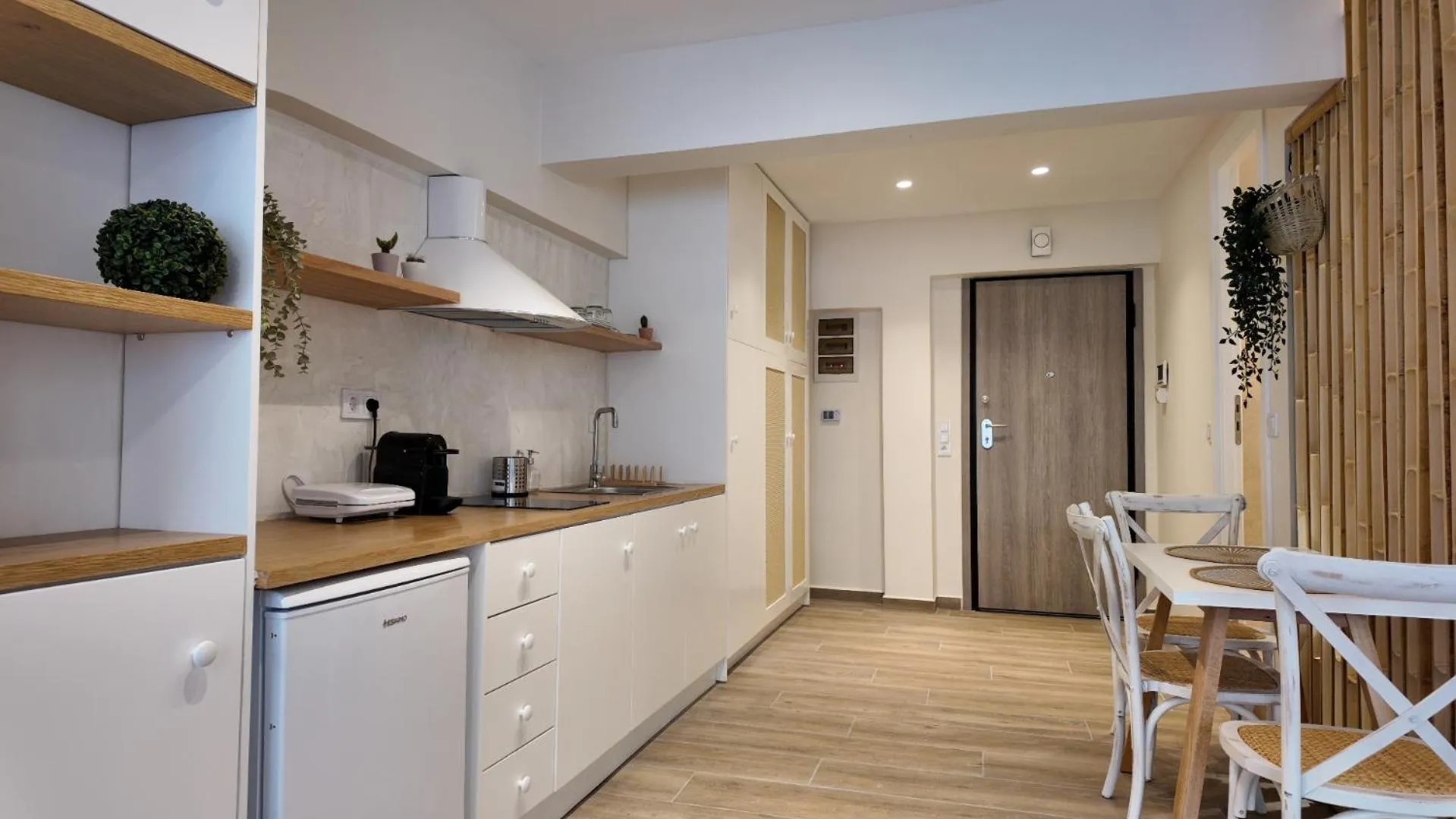 Coffee/tea facilities in Euphoria Apartments Monastiraki