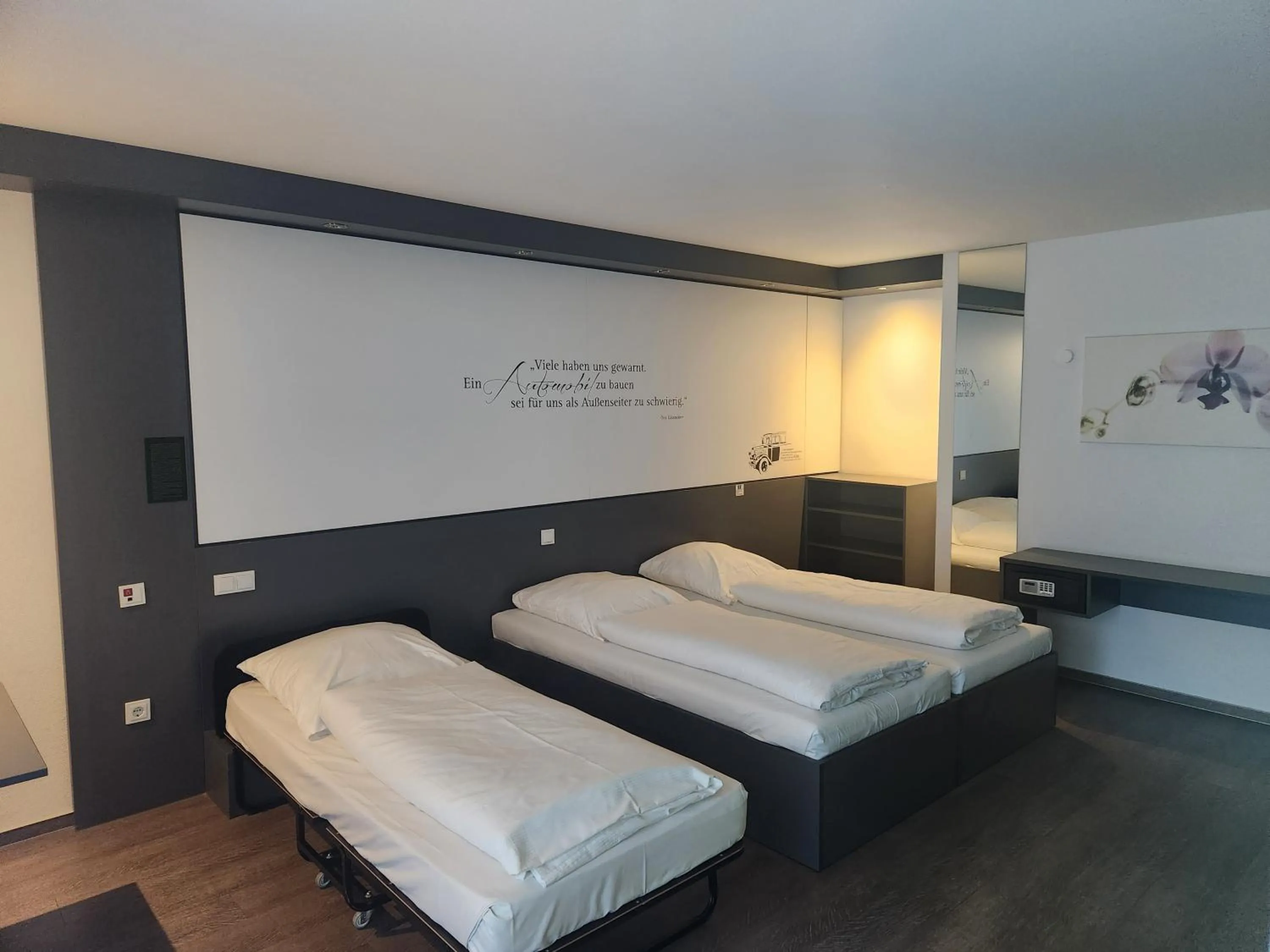 Bed in Economy-Hotel