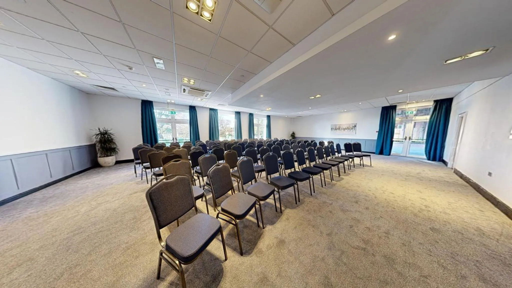 Meeting/conference room in Holiday Inn Kenilworth - Warwick by IHG