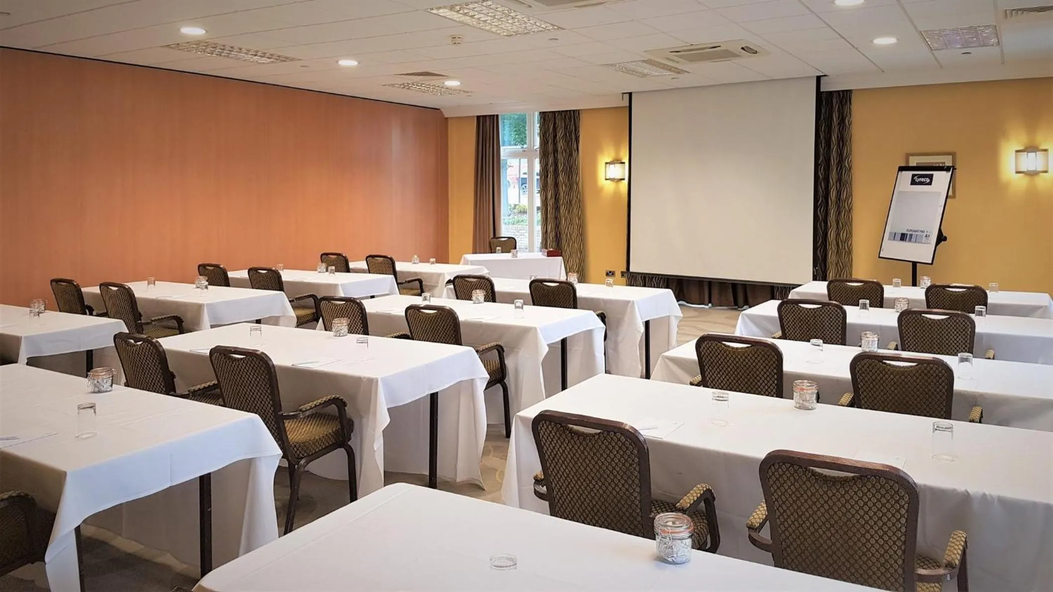 Meeting/conference room in Holiday Inn Kenilworth - Warwick by IHG