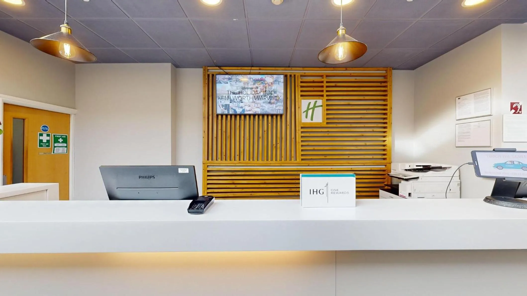 Property building in Holiday Inn Kenilworth - Warwick by IHG