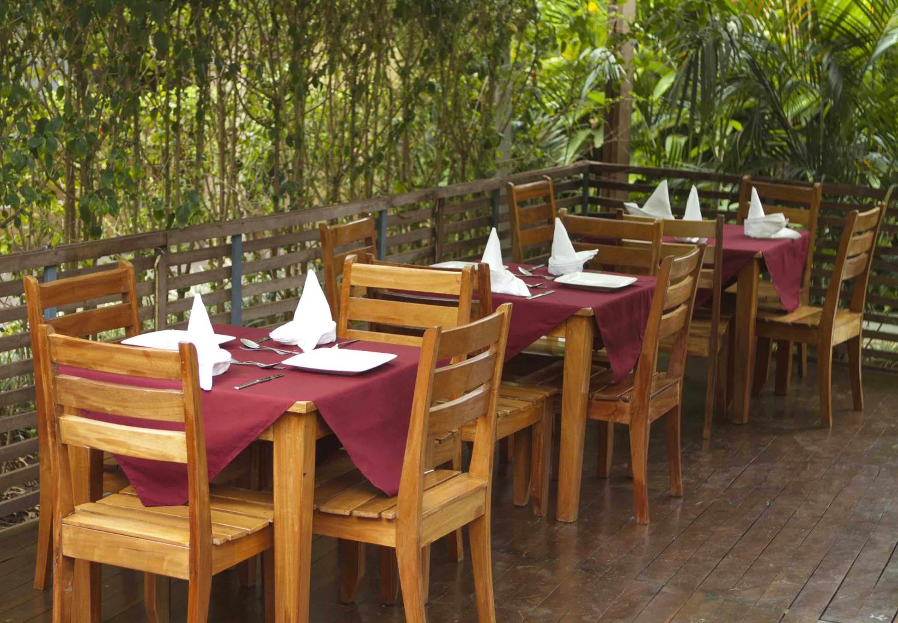 Restaurant/places to eat in Olive Gardens Hotel Kampala