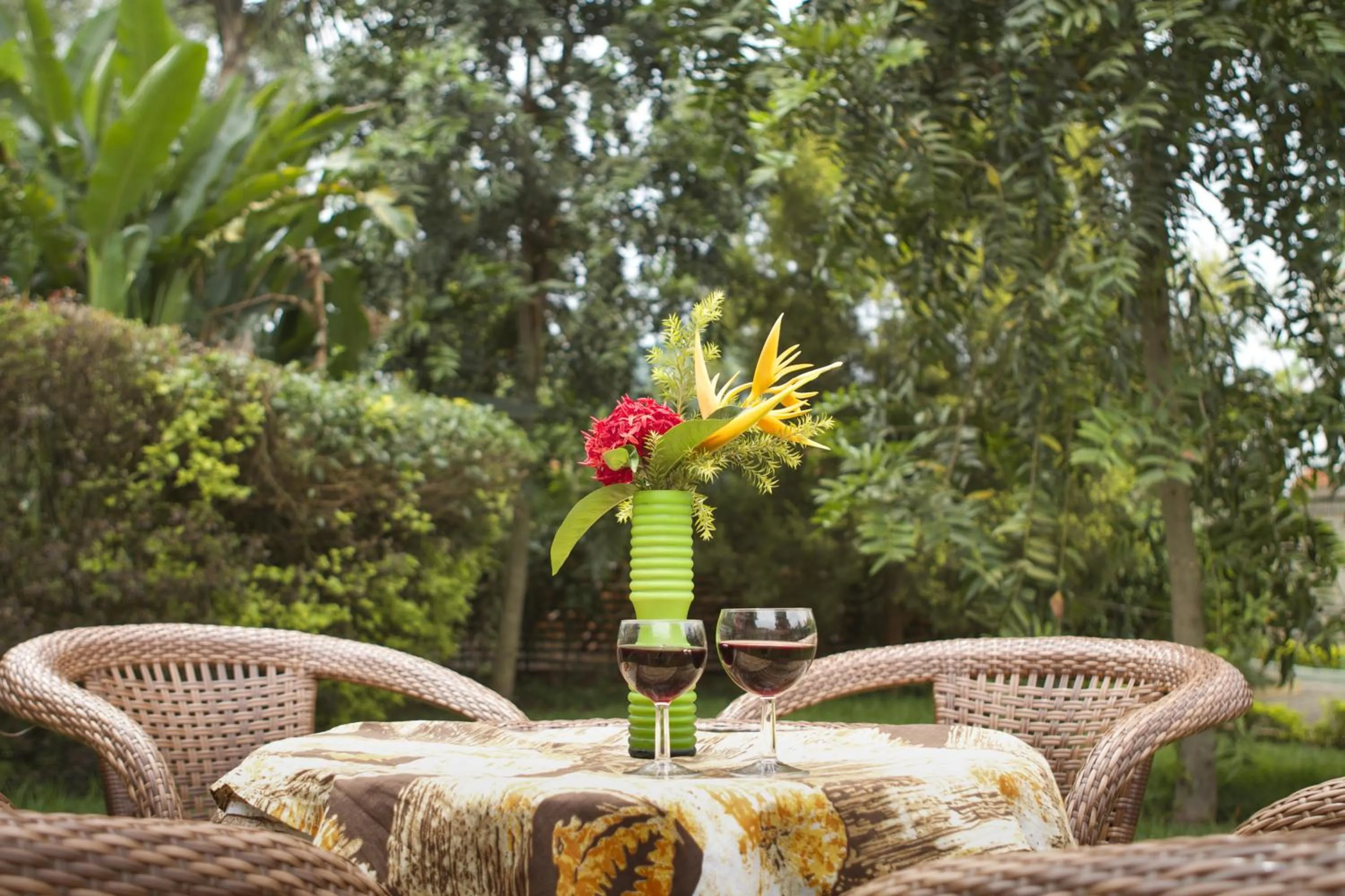 Restaurant/places to eat in Olive Gardens Hotel Kampala