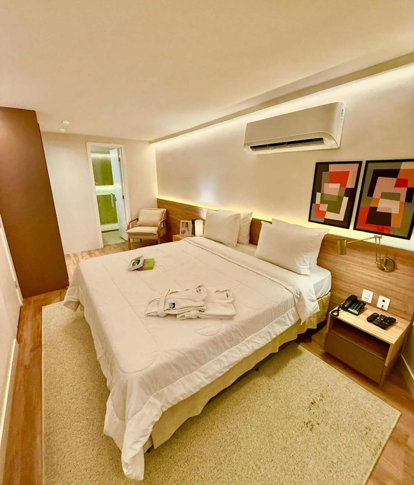 Bedroom, Bed in Iate Plaza Hotel