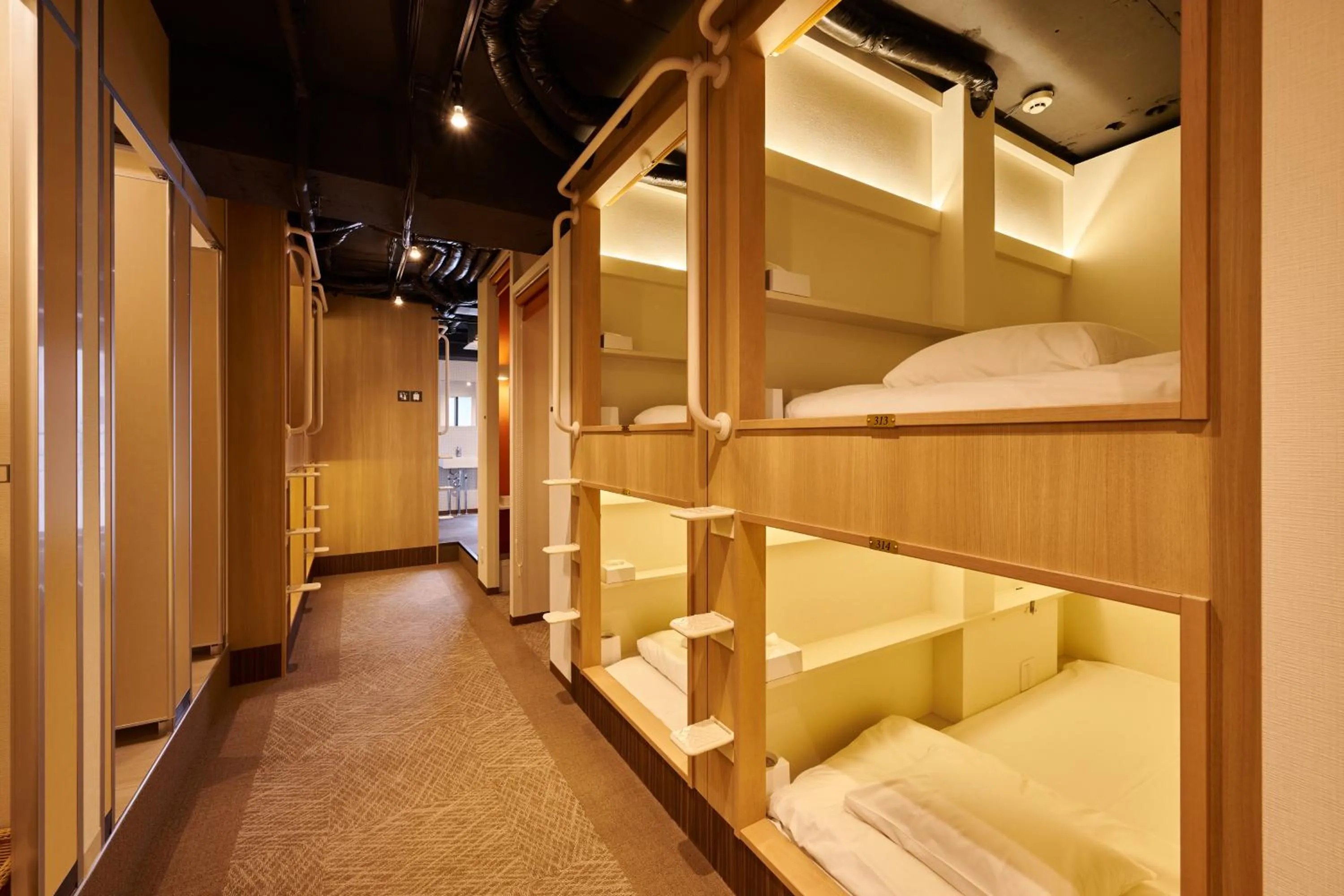 Other, Bed in CAPSULE HOTEL CONTINUE NijojoKita
