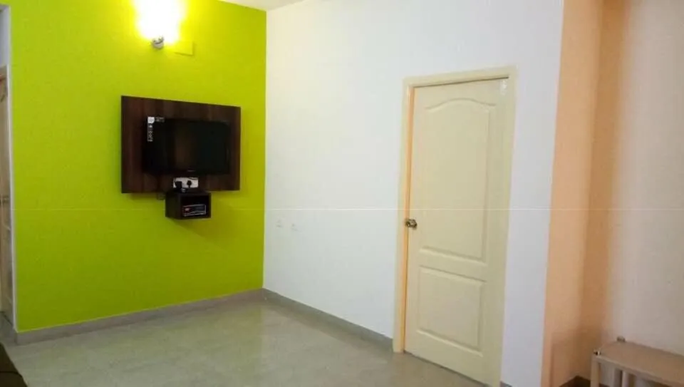 ThulasiRams Service Apartments