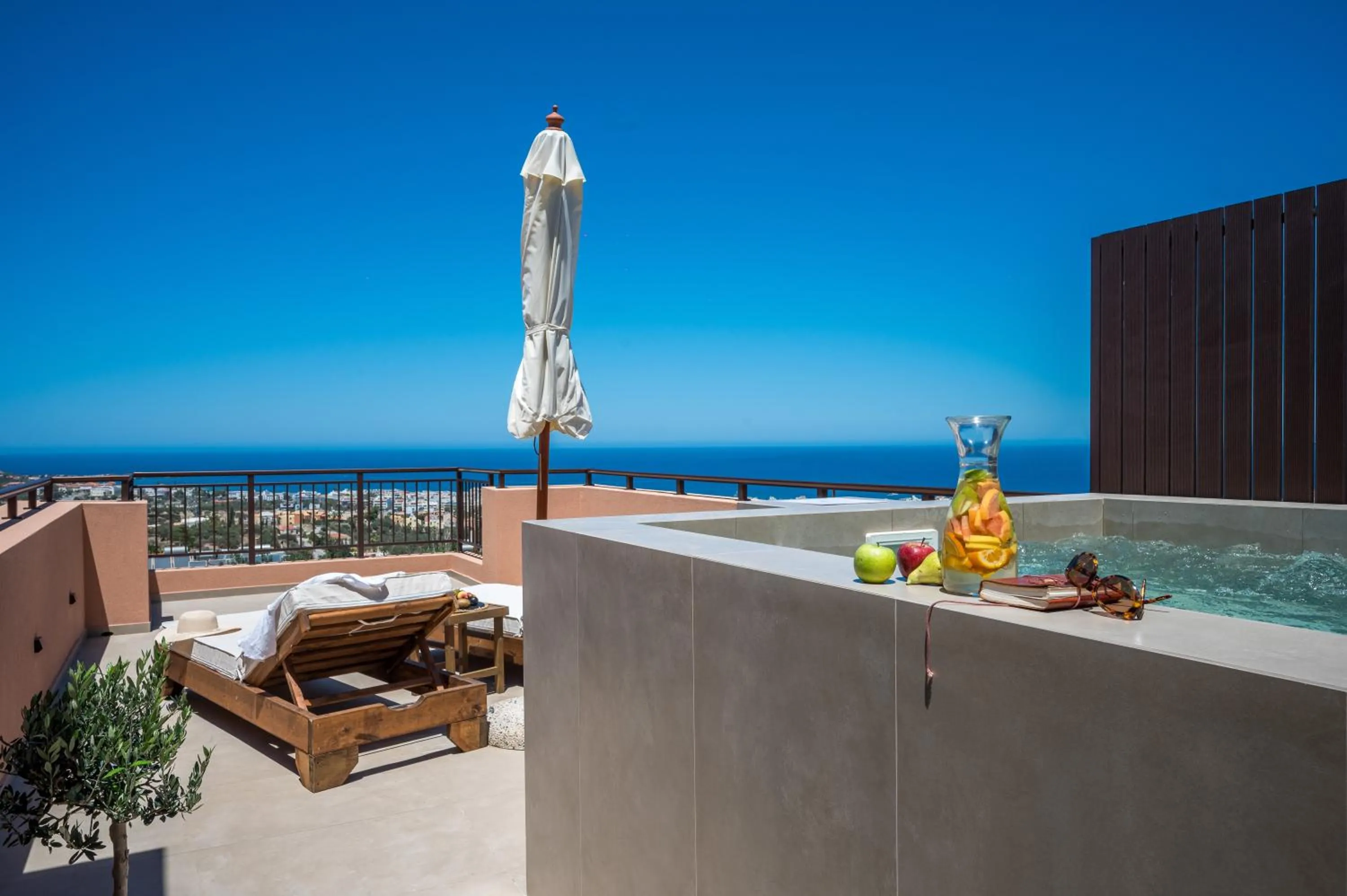 Balcony/Terrace in Hotel Pyriá
